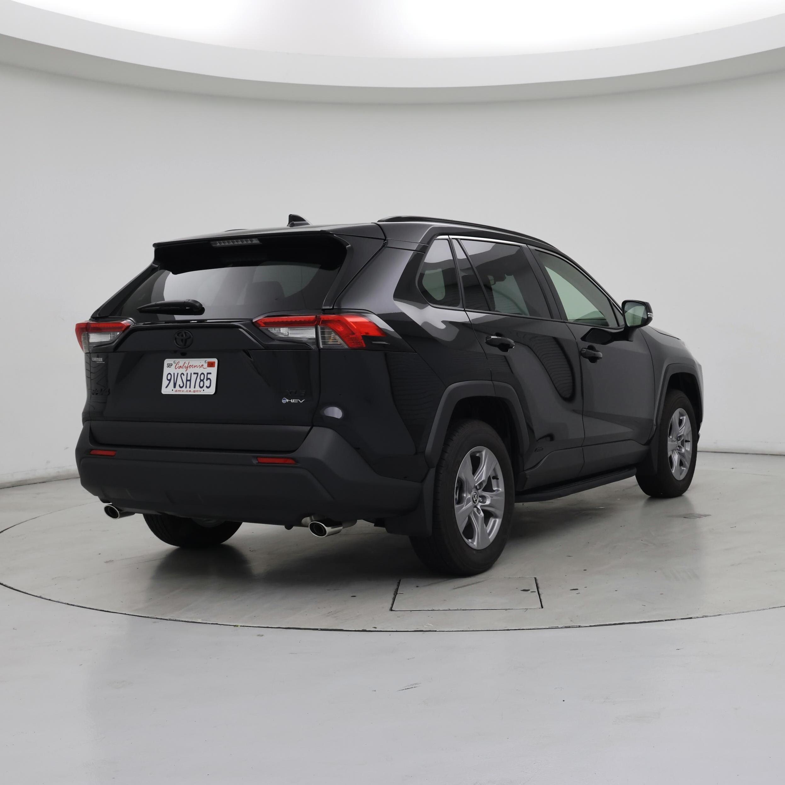 Thumbnail: 2025 Toyota RAV4 - 8