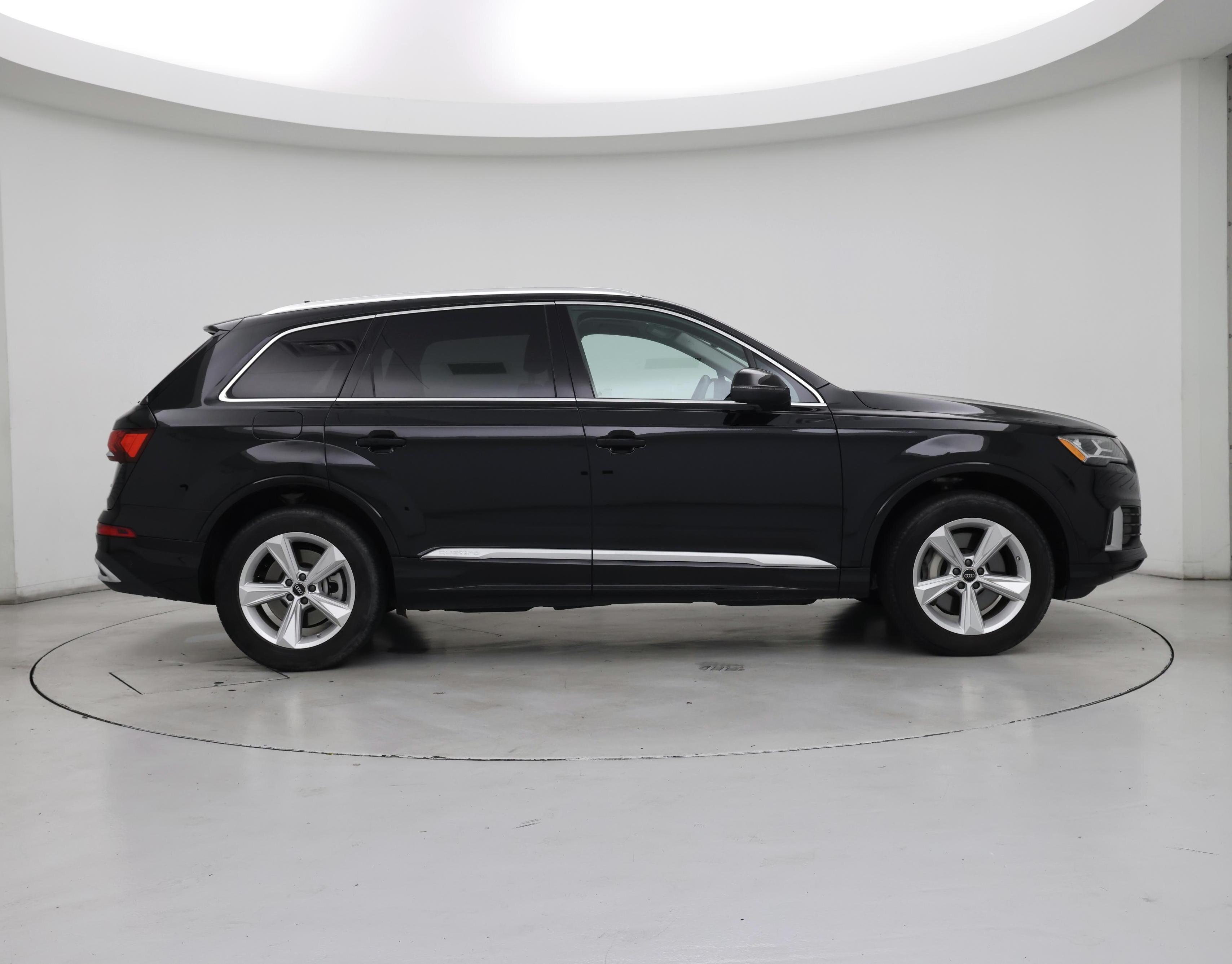 Thumbnail: 2022 Audi Q7 - 7