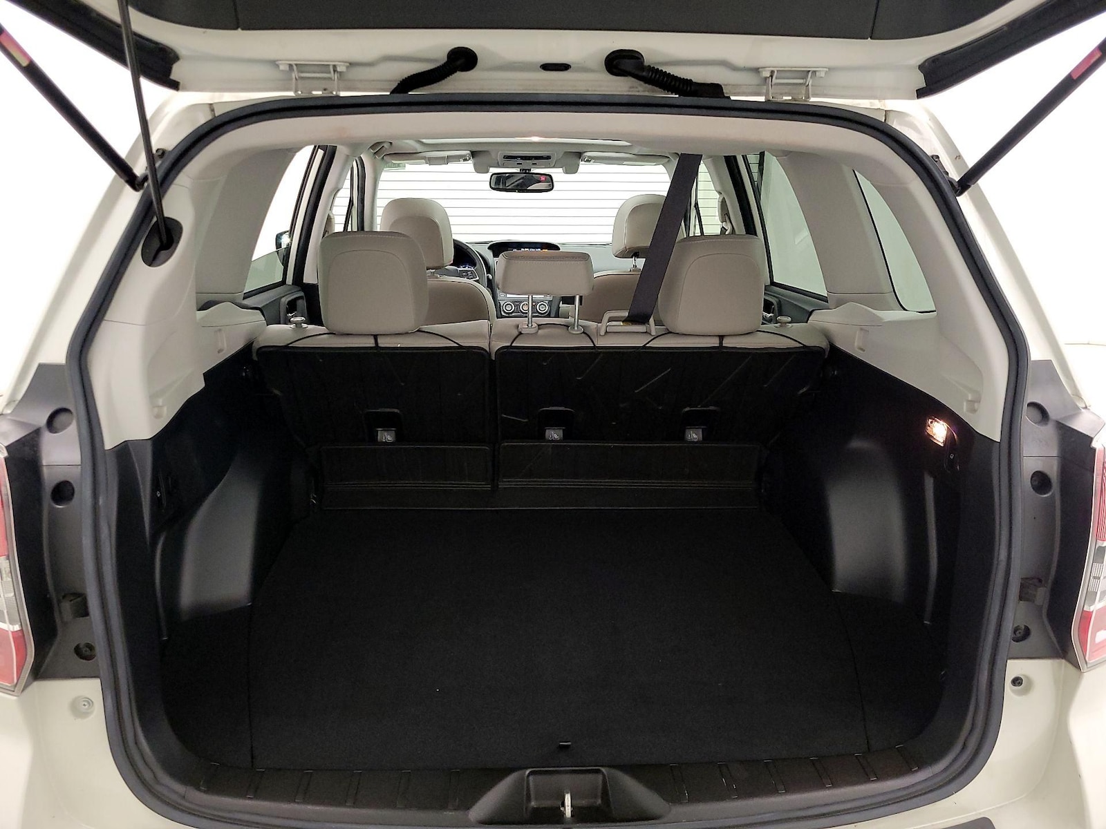 2016 Subaru Forester i Touring - Photo 23