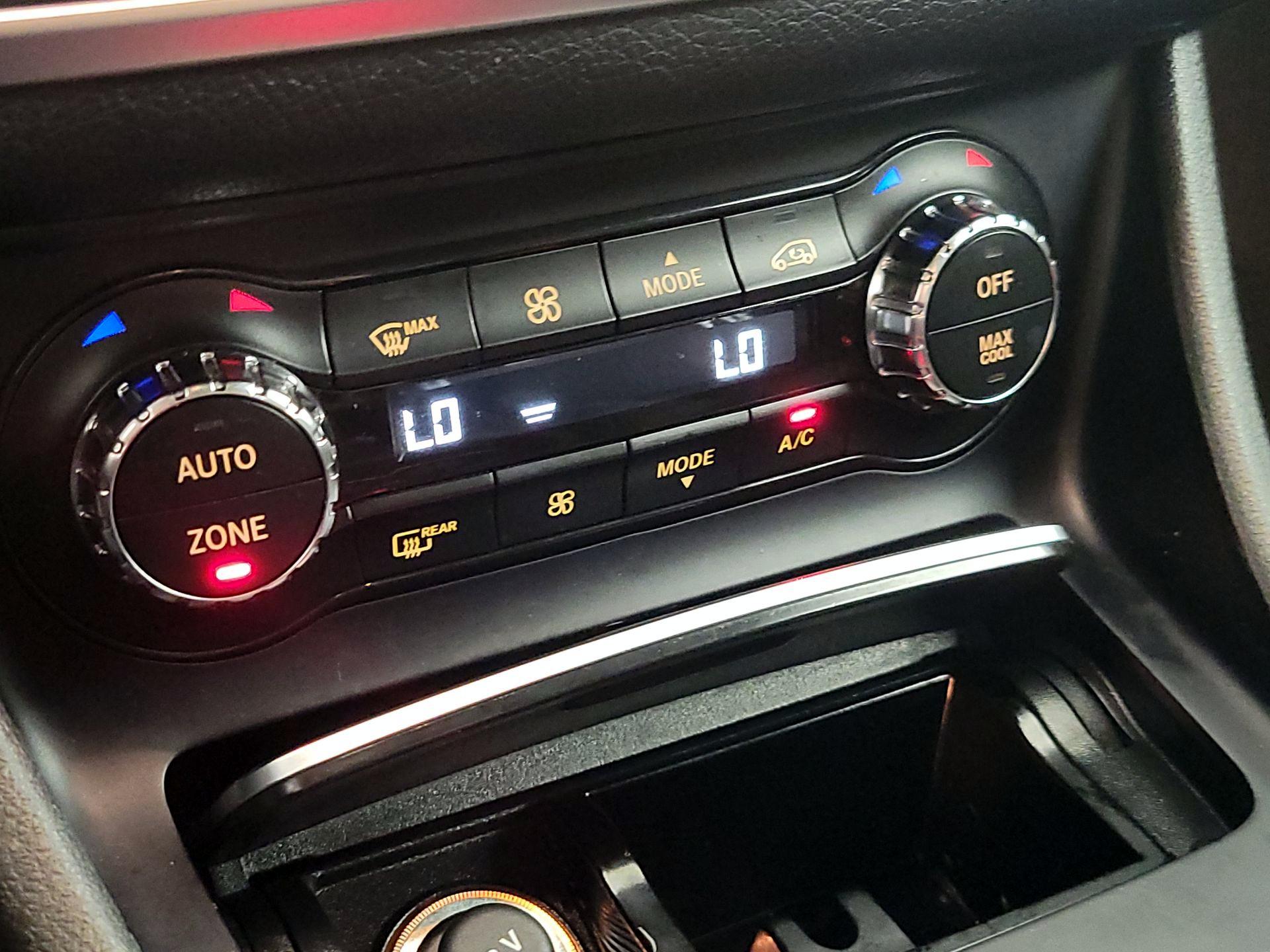 Thumbnail: 2018 Mercedes-Benz CLA - 16