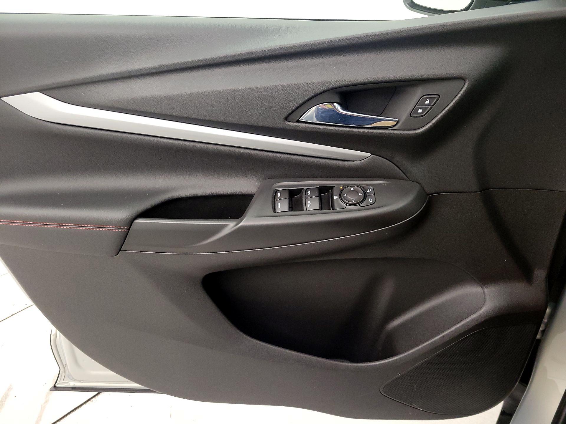 Thumbnail: 2023 Chevrolet Bolt EUV - 12