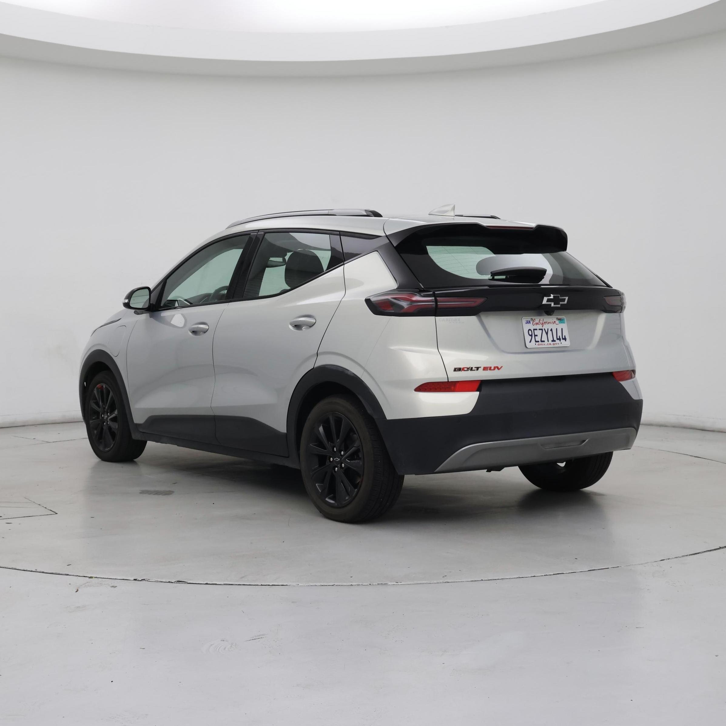 Thumbnail: 2023 Chevrolet Bolt EUV - 2