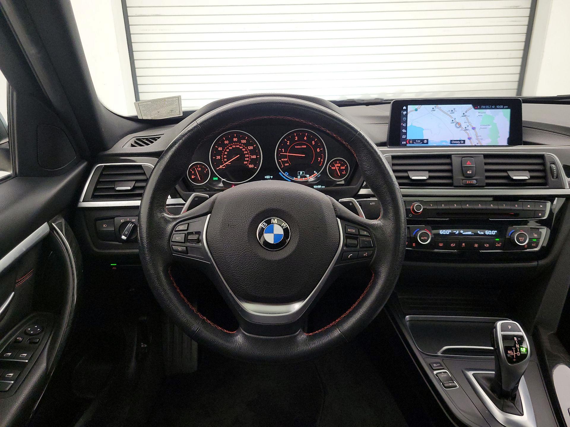 Thumbnail: 2018 BMW 3 Series - 10