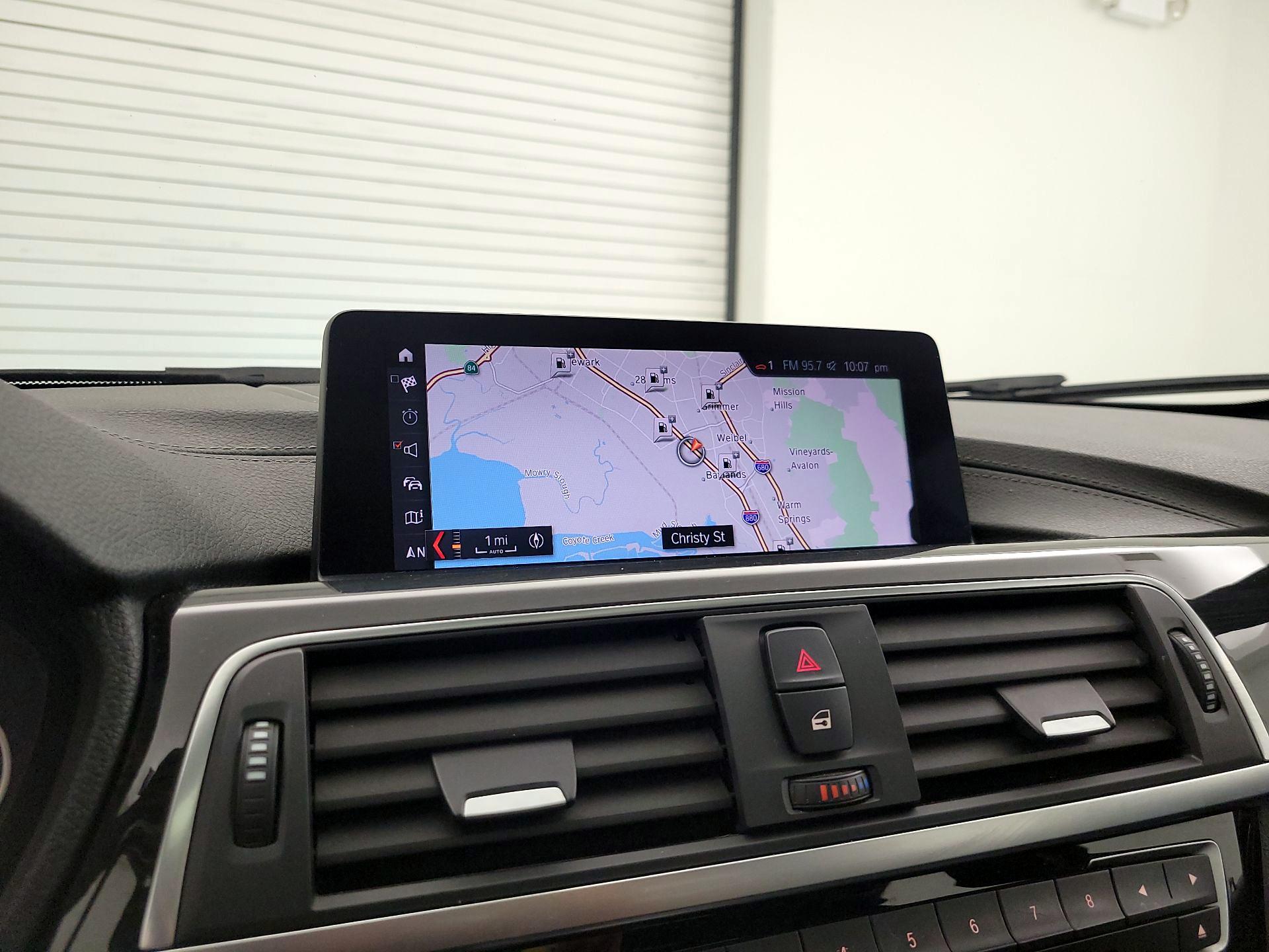 Thumbnail: 2018 BMW 3 Series - 14