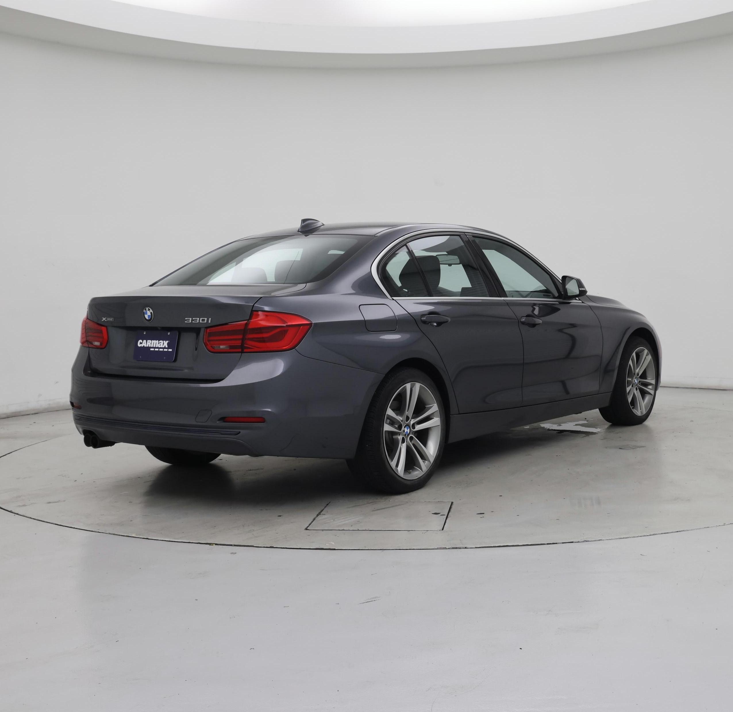 Thumbnail: 2018 BMW 3 Series - 8