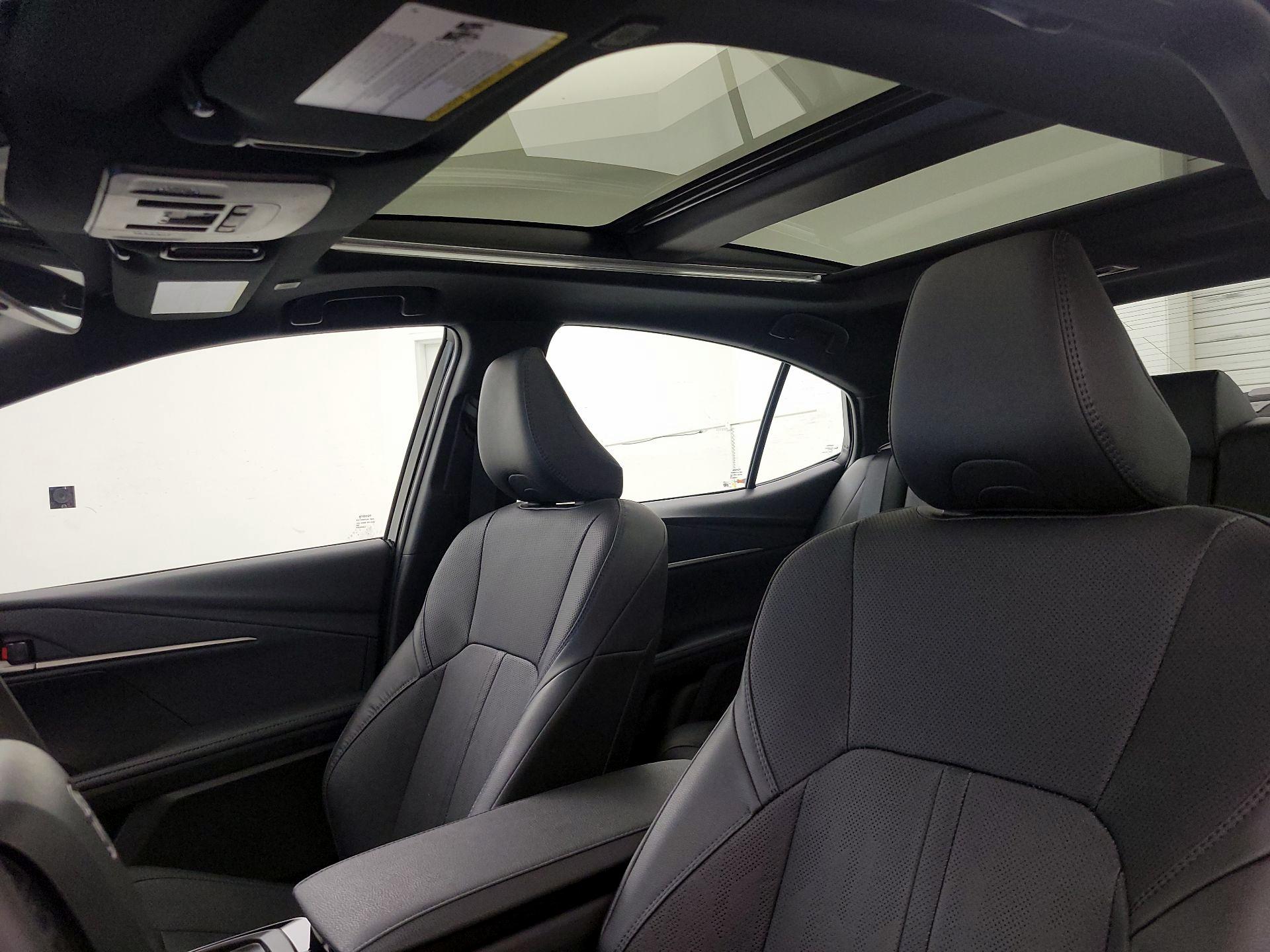 Thumbnail: 2025 Toyota Camry - 19