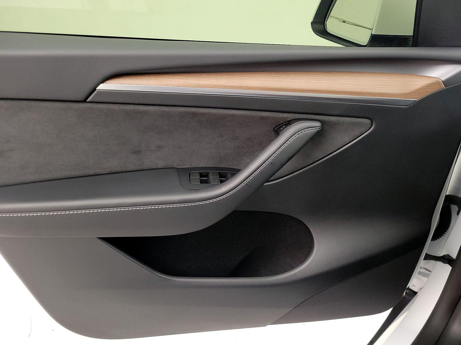 Thumbnail: 2024 Tesla Model Y - 12