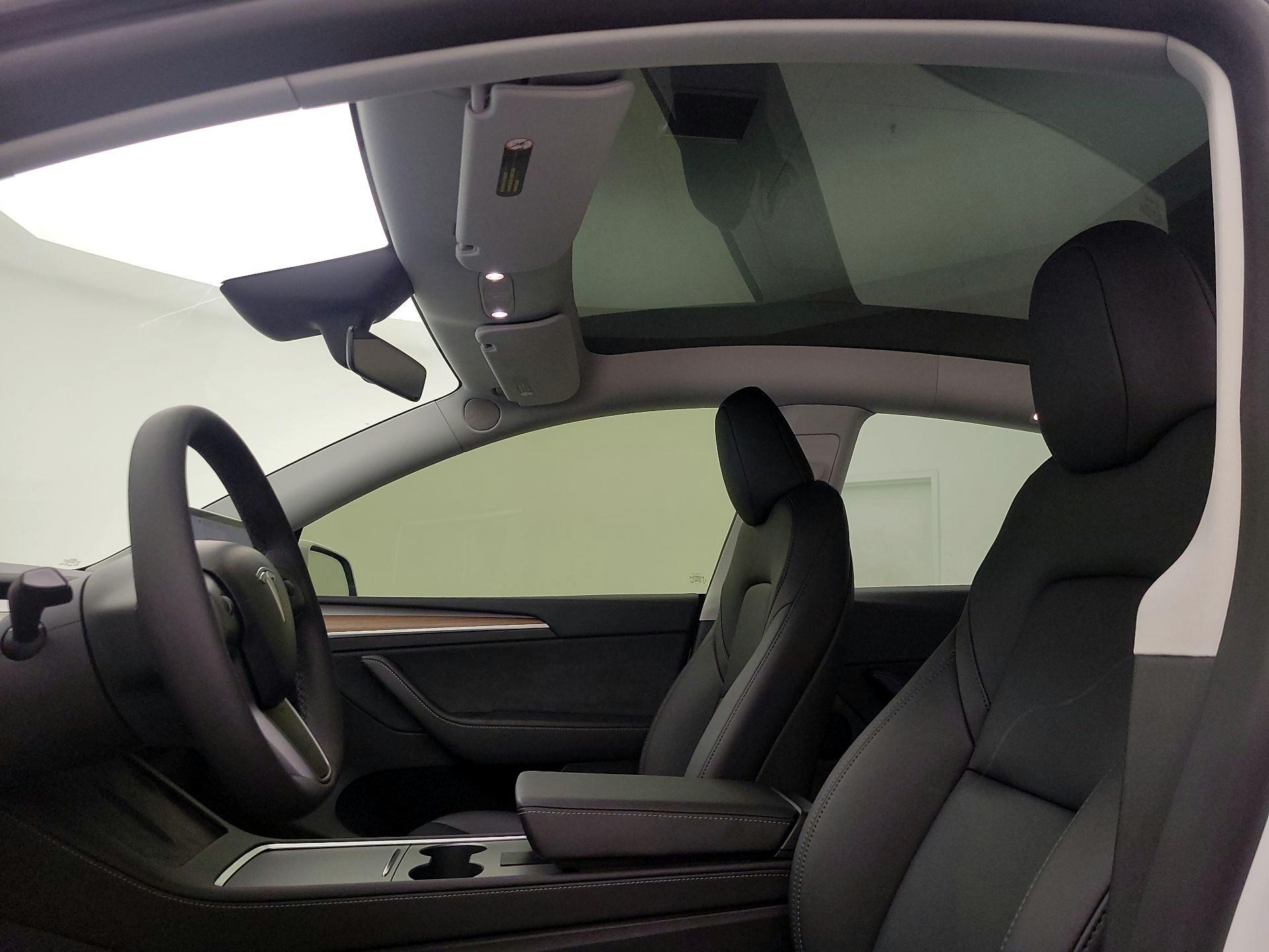 Thumbnail: 2024 Tesla Model Y - 18