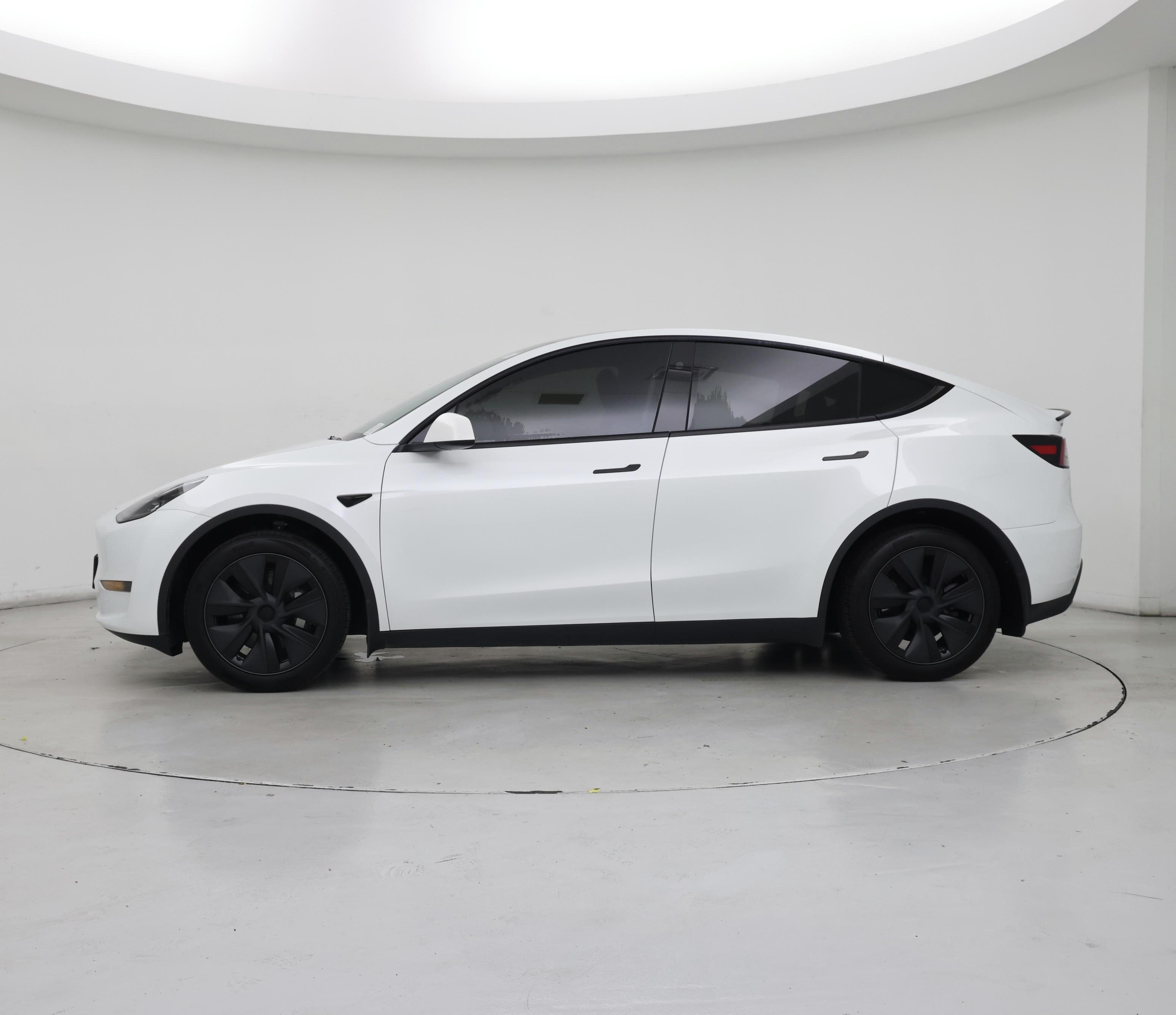 Thumbnail: 2024 Tesla Model Y - 3