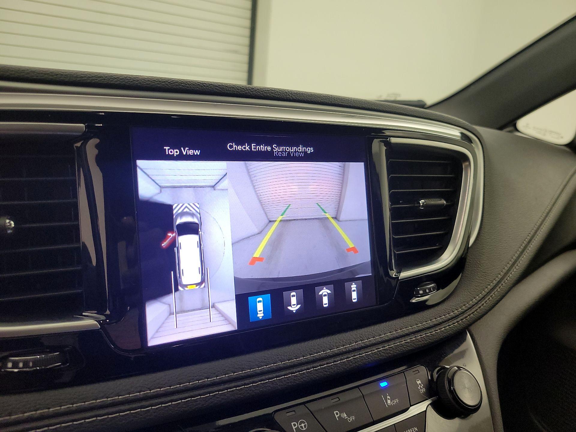 Thumbnail: 2019 Chrysler Pacifica - 15