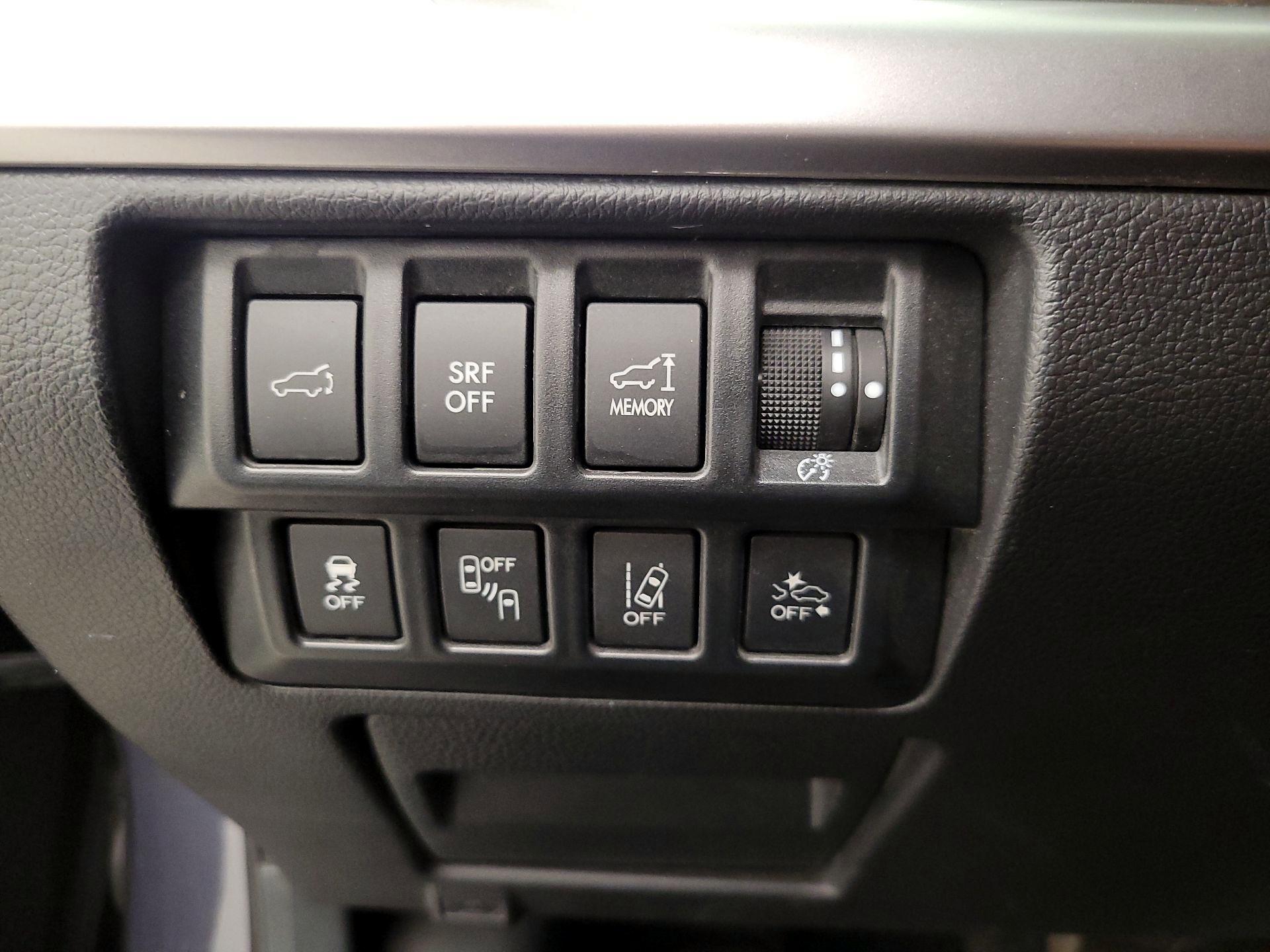 Thumbnail: 2016 Subaru Outback - 13