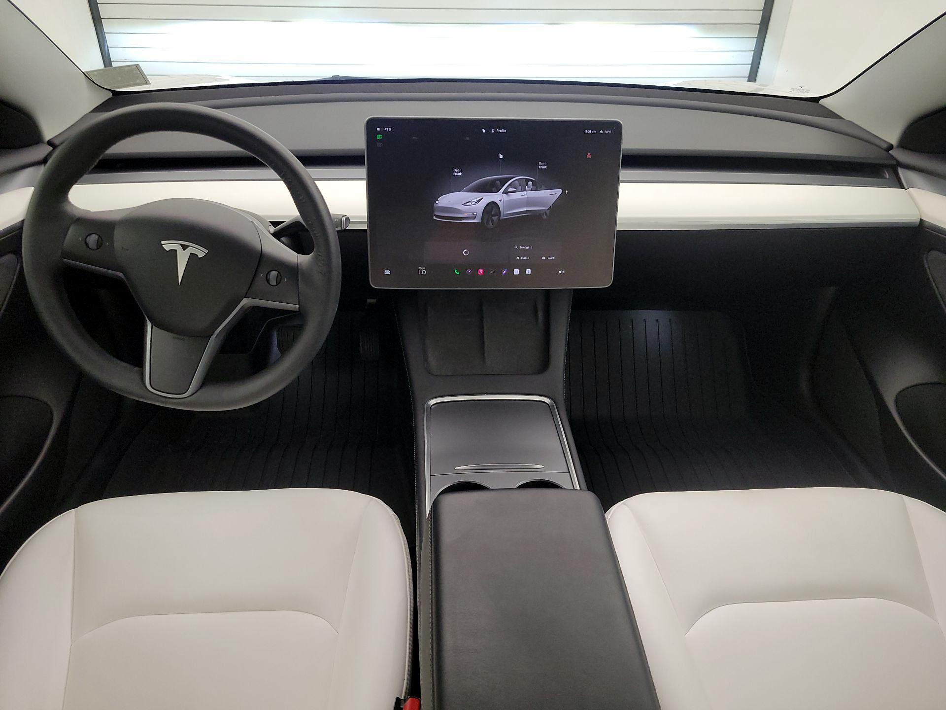 Thumbnail: 2022 Tesla Model 3 - 9