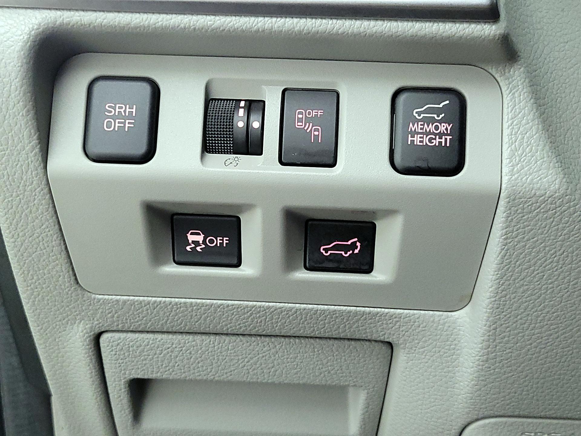 Thumbnail: 2017 Subaru Forester - 13