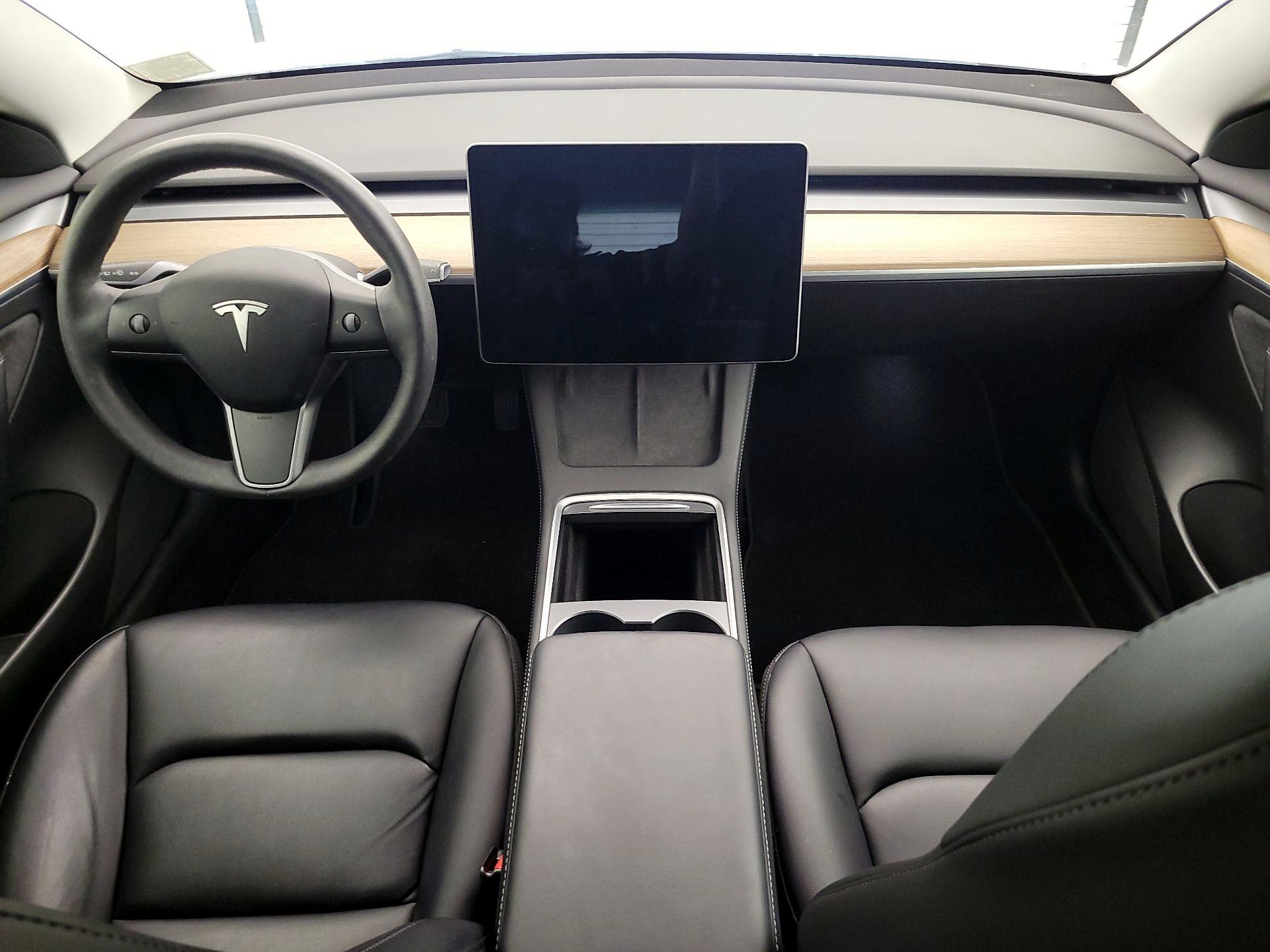 Thumbnail: 2022 Tesla Model 3 - 9