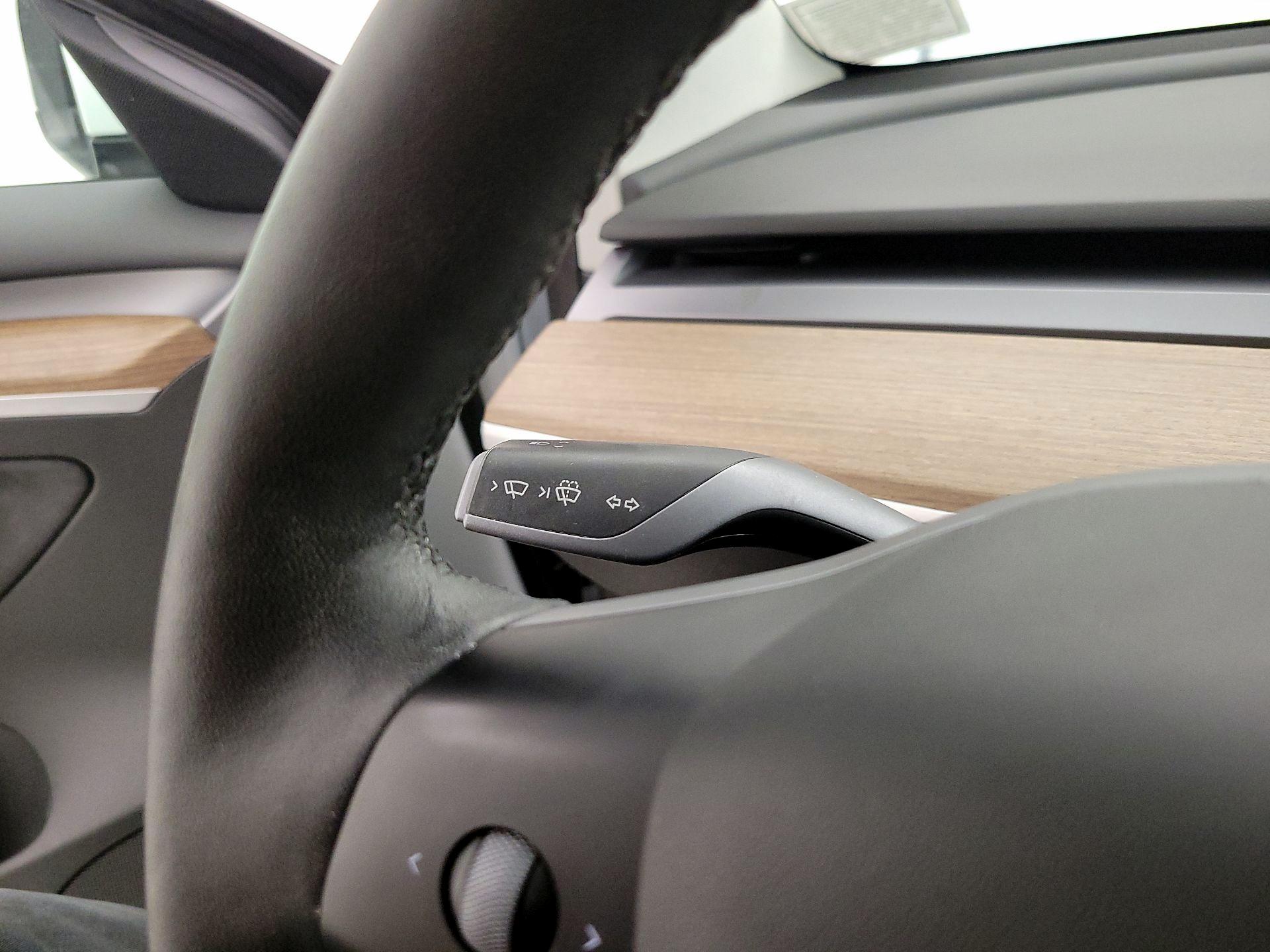 Thumbnail: 2022 Tesla Model 3 - 13
