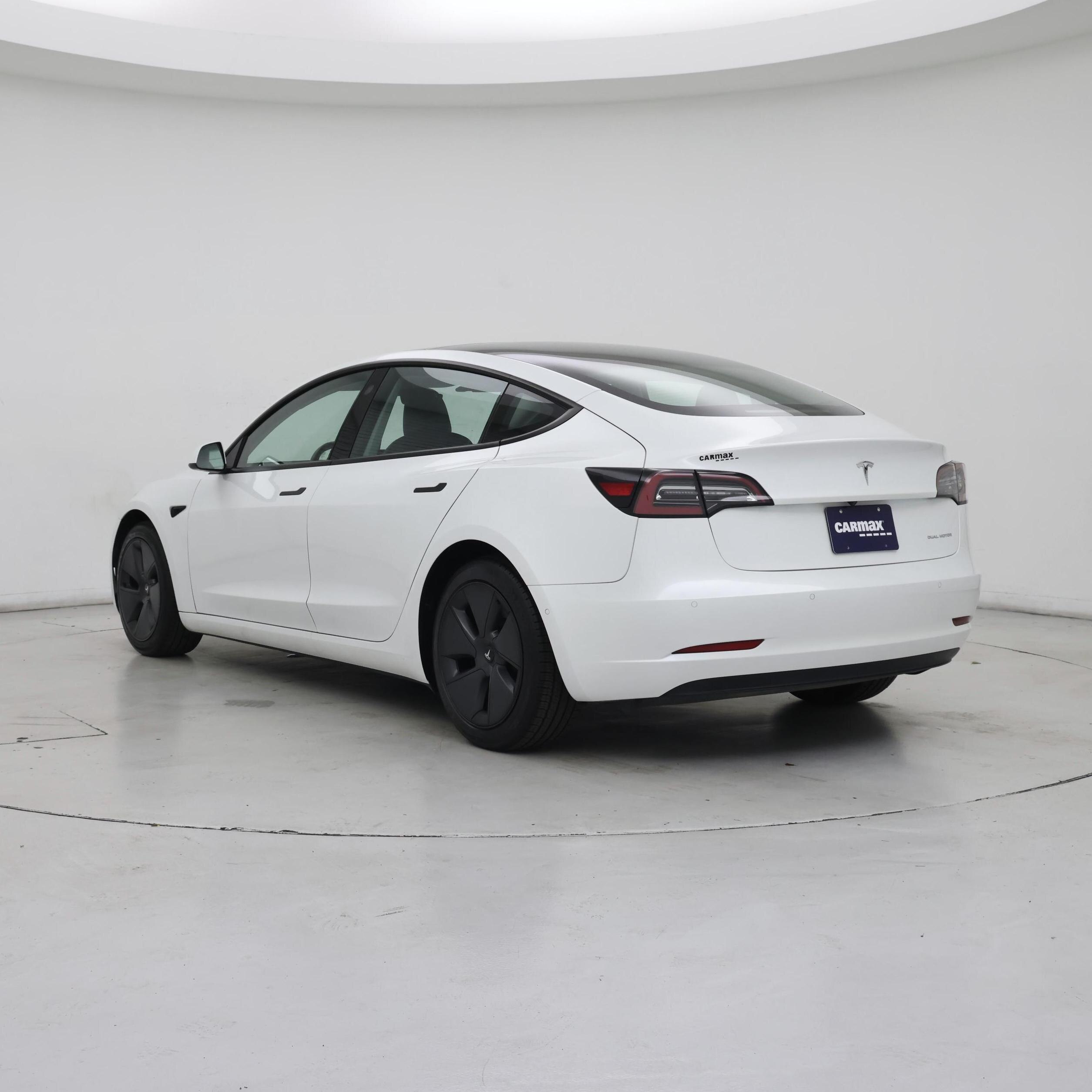 Thumbnail: 2022 Tesla Model 3 - 2