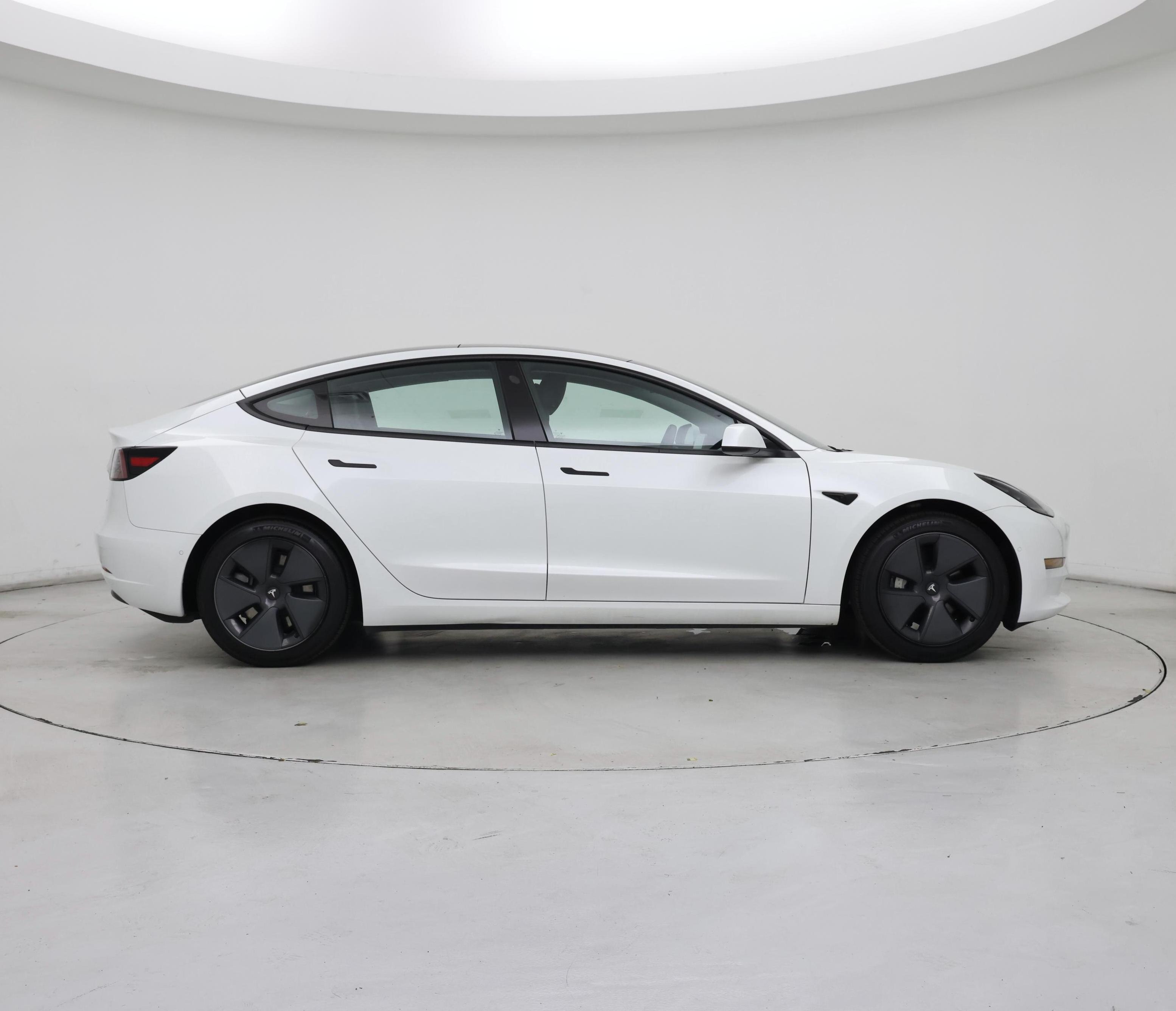 Thumbnail: 2022 Tesla Model 3 - 7