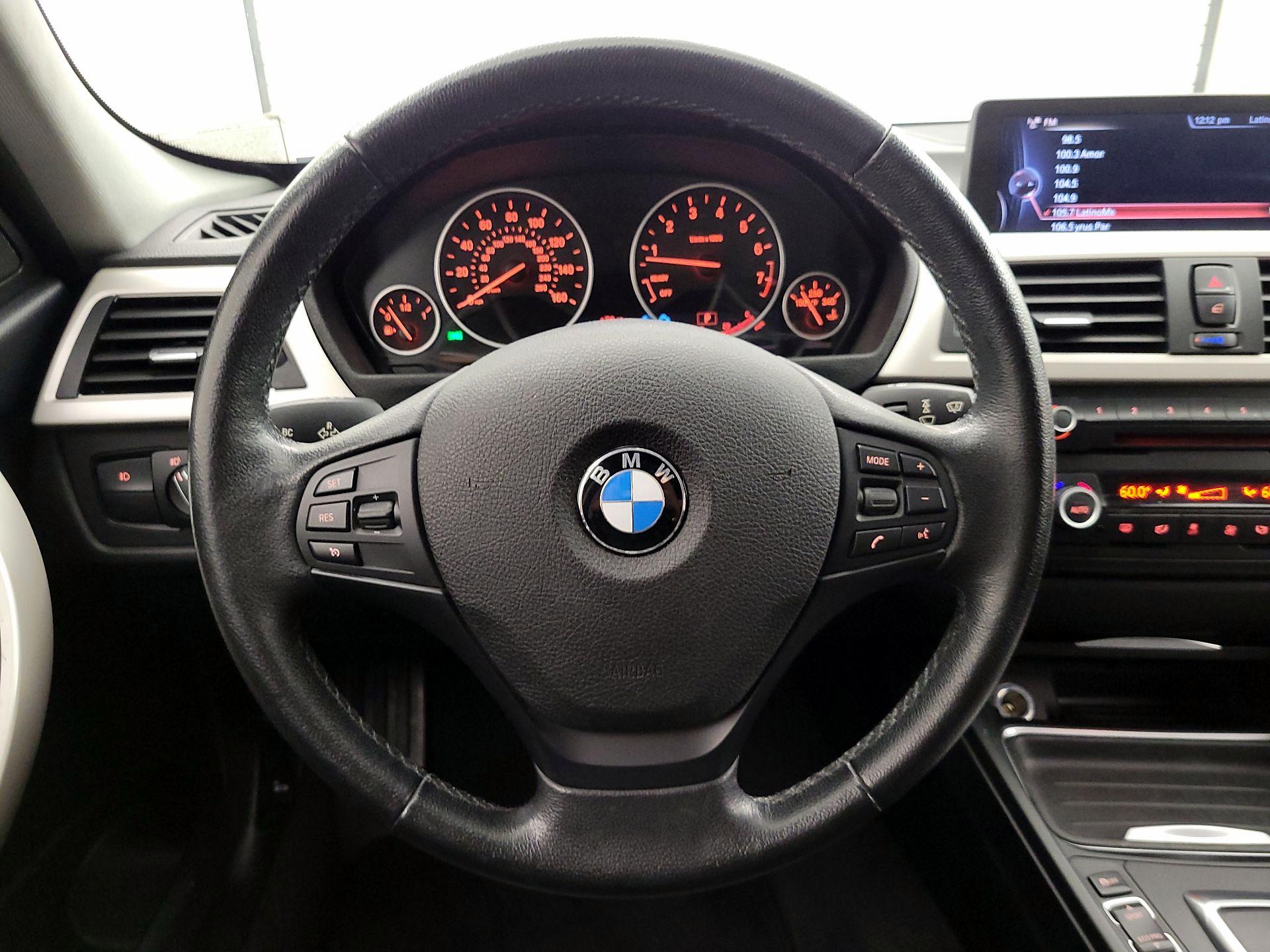 Thumbnail: 2014 BMW 3 Series - 10