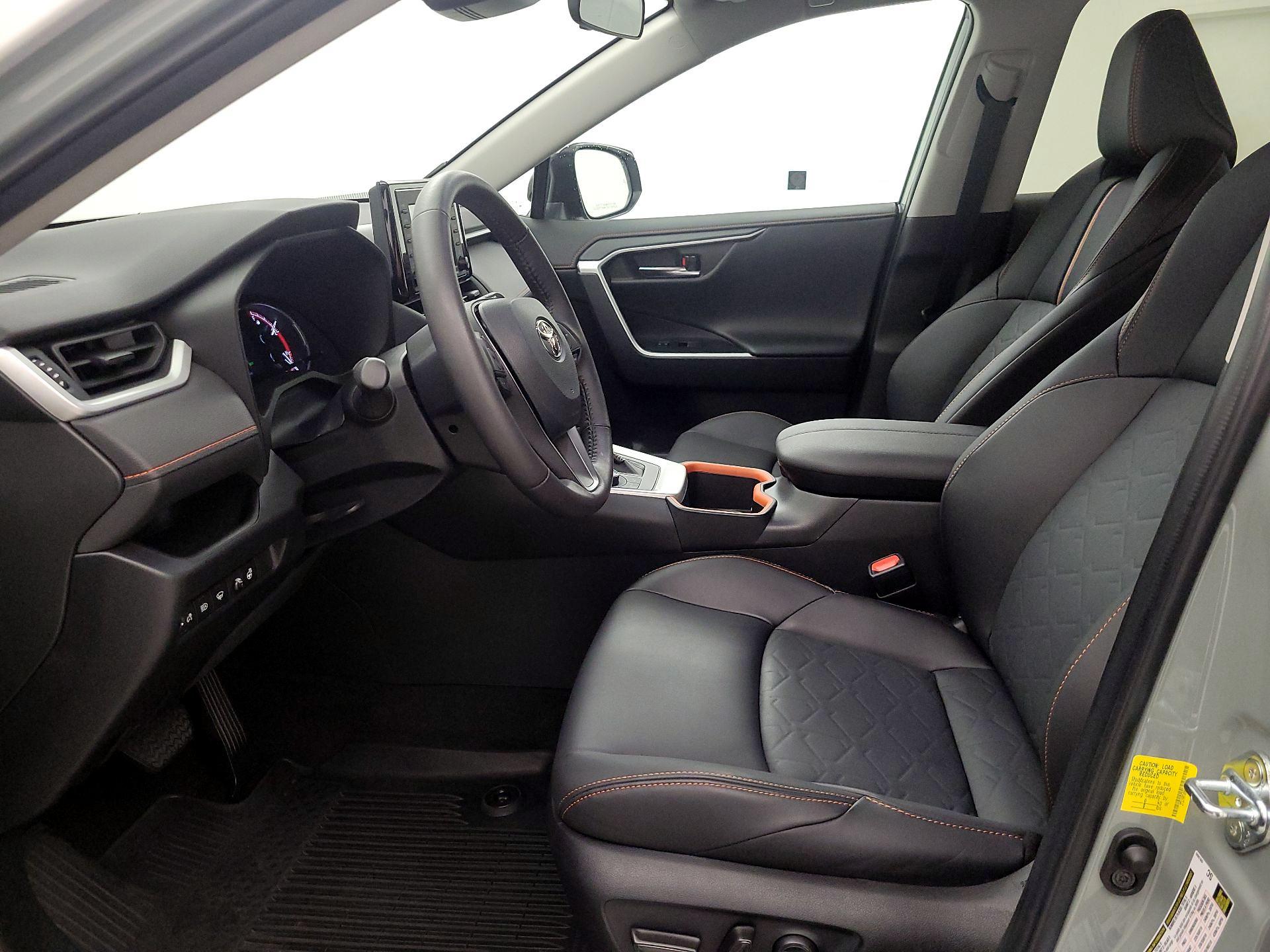 Thumbnail: 2022 Toyota RAV4 - 11