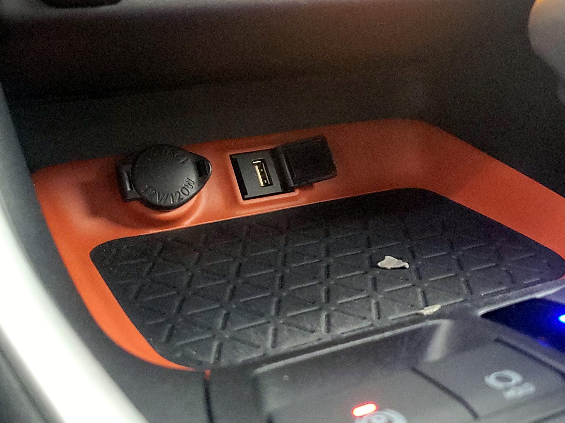 Thumbnail: 2022 Toyota RAV4 - 18