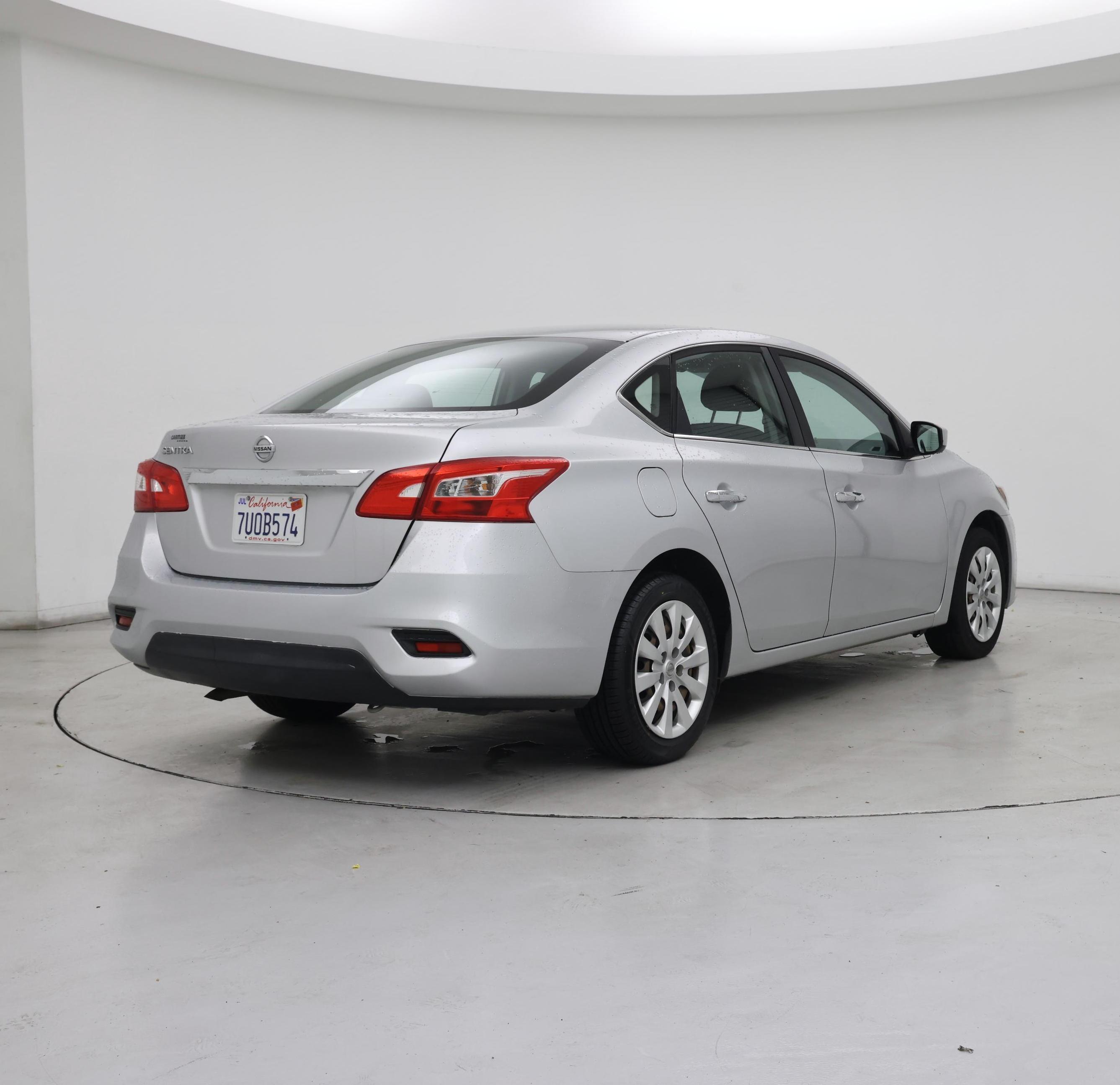 Thumbnail: 2017 Nissan Sentra - 8