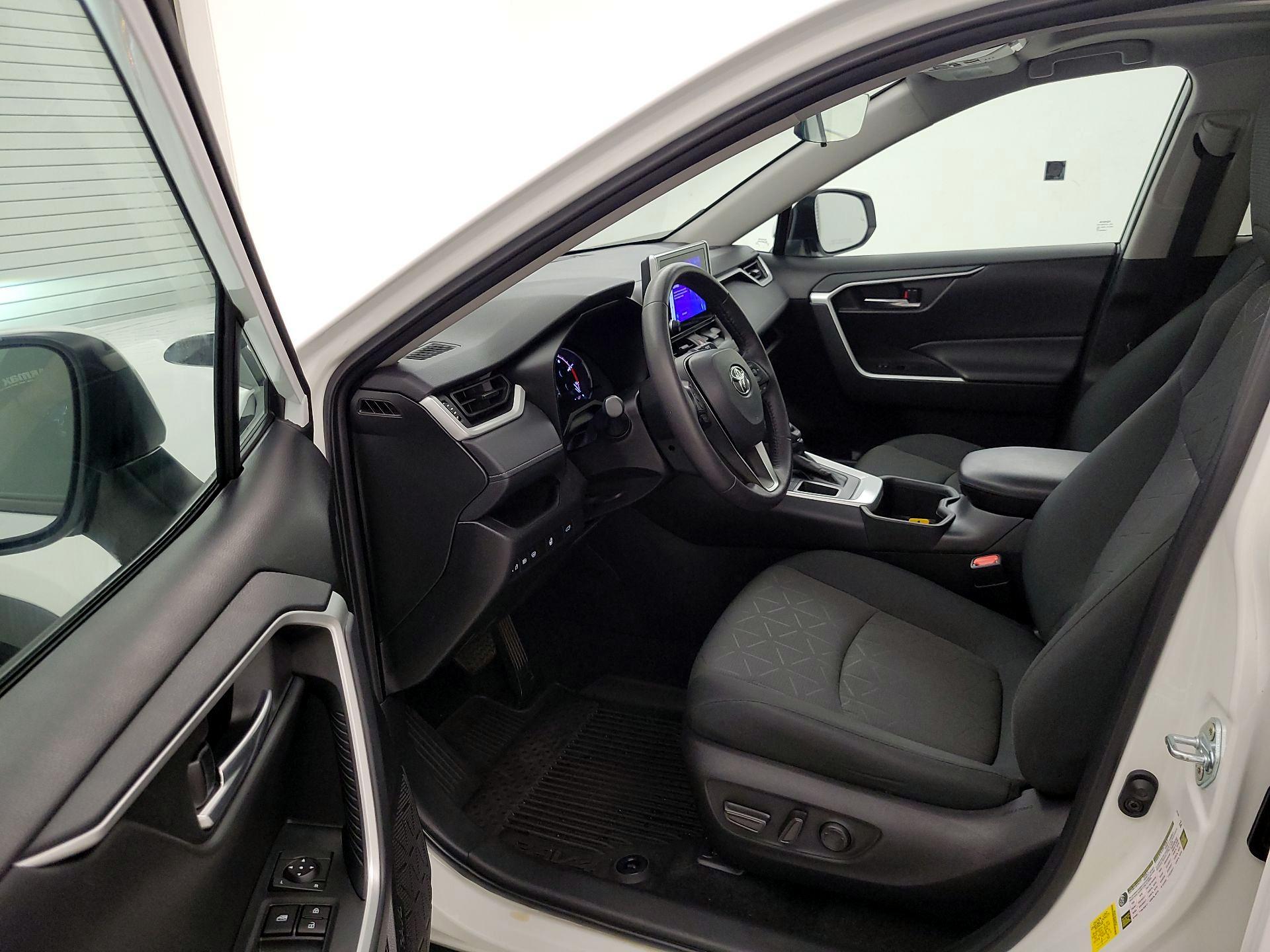 Thumbnail: 2024 Toyota RAV4 - 11