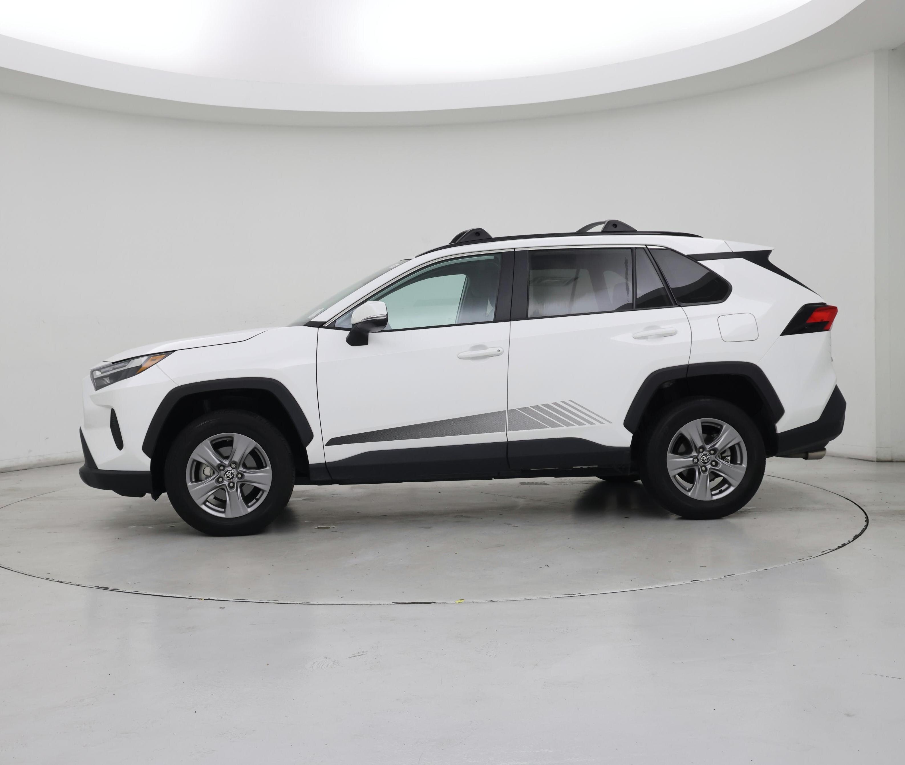 Thumbnail: 2024 Toyota RAV4 - 3