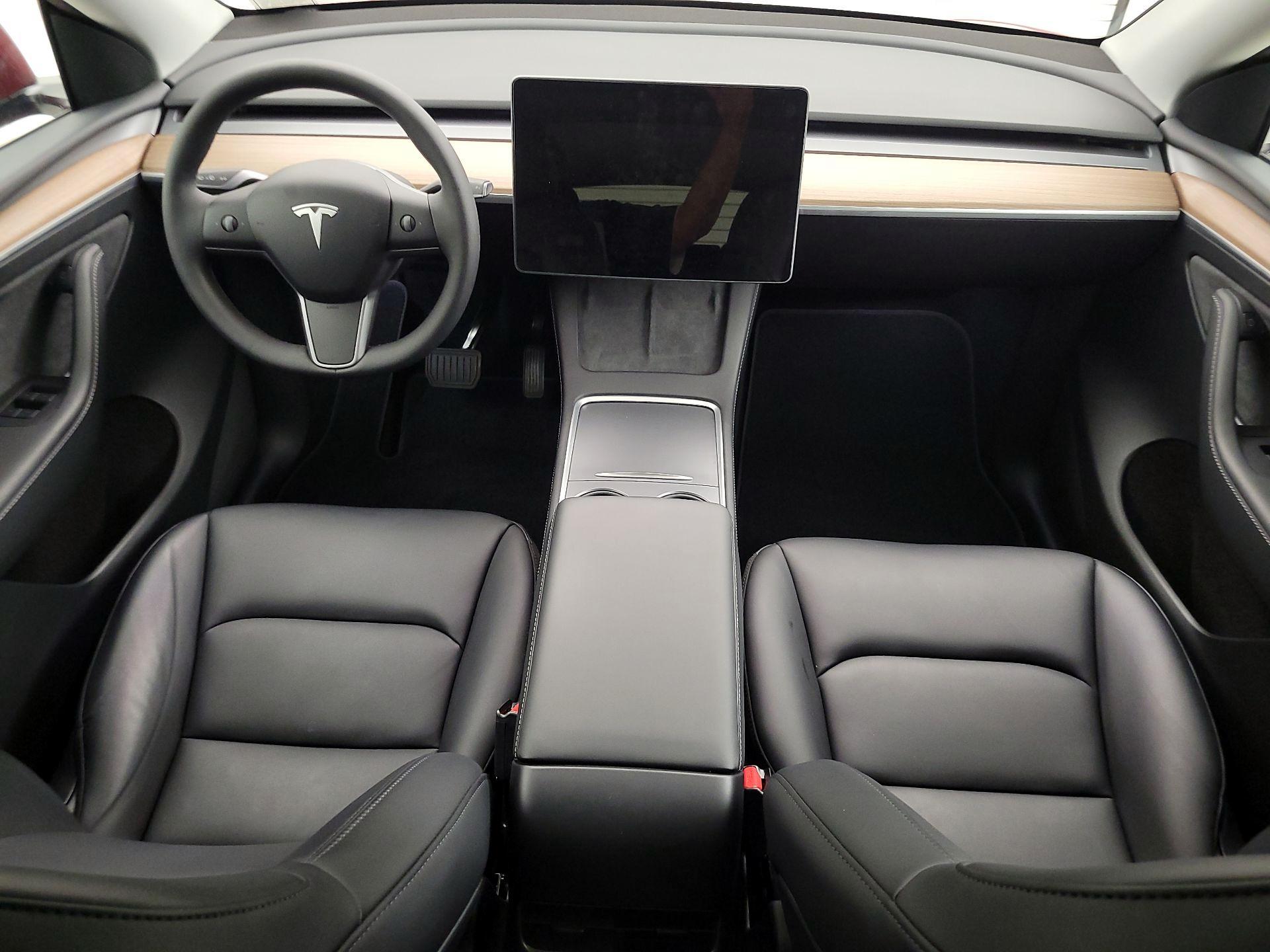 Thumbnail: 2025 Tesla Model Y - 9