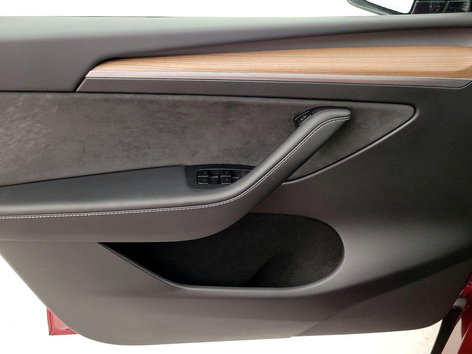 2025 Tesla Model Y Long Range - Photo 13
