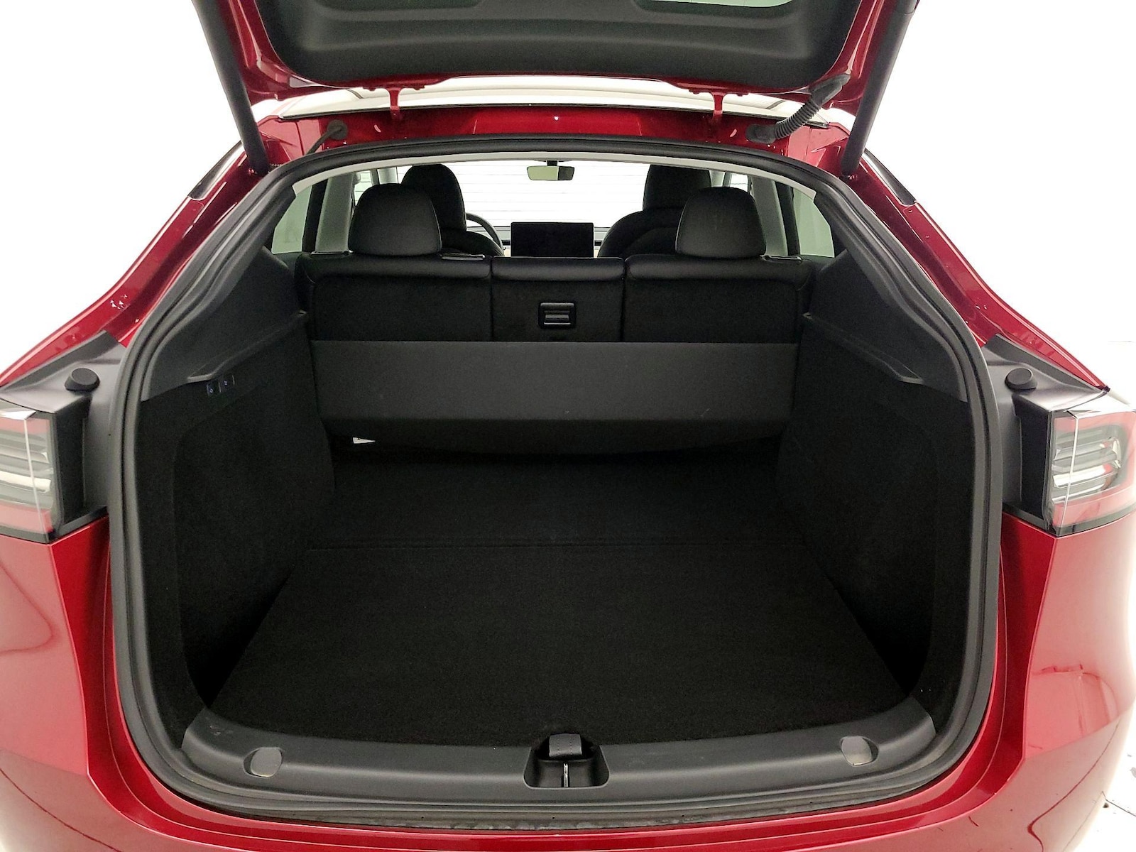 2025 Tesla Model Y Long Range - Photo 22