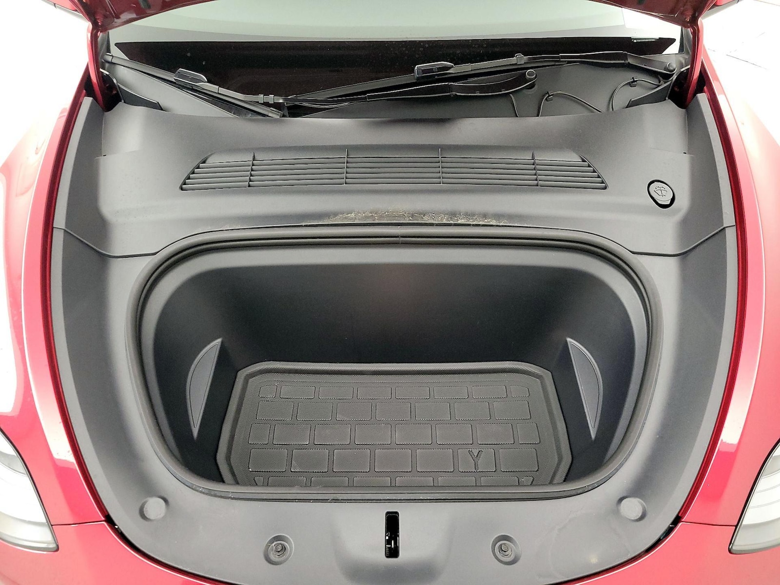 2025 Tesla Model Y Long Range - Photo 24