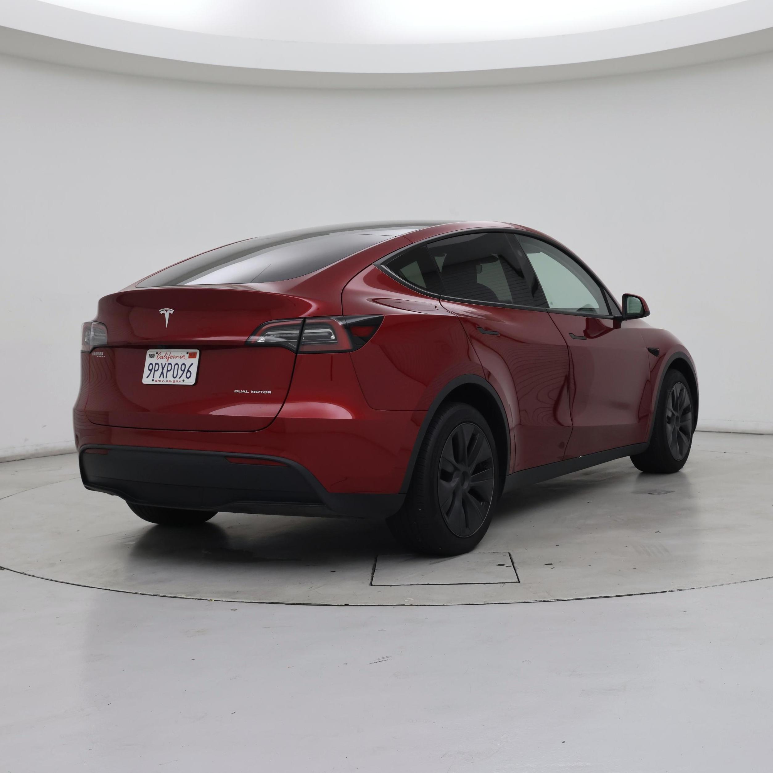 Thumbnail: 2025 Tesla Model Y - 8