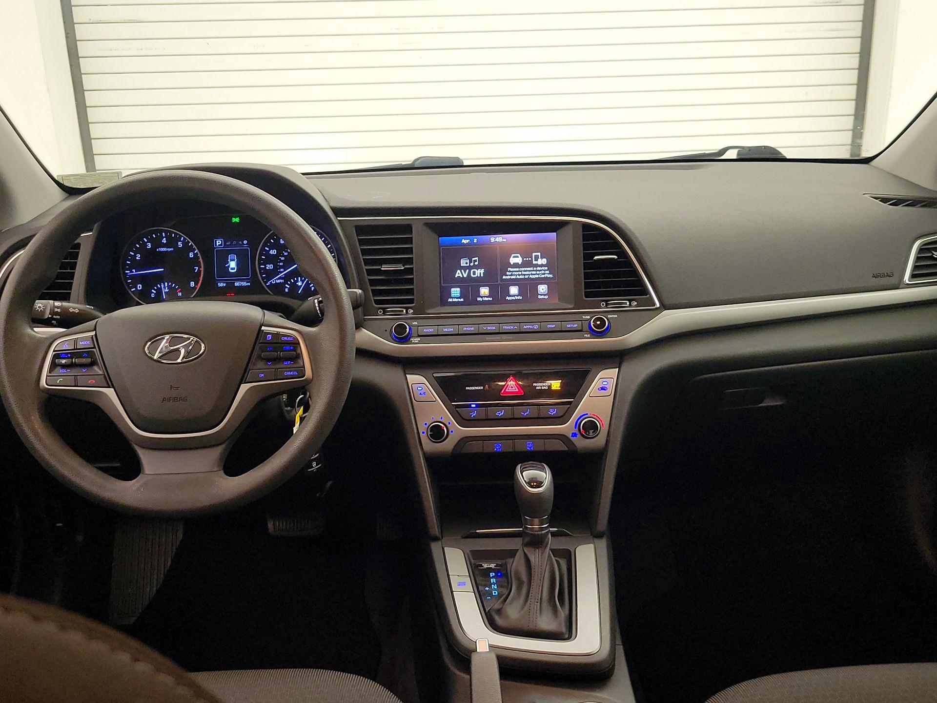 Thumbnail: 2018 Hyundai Elantra - 9