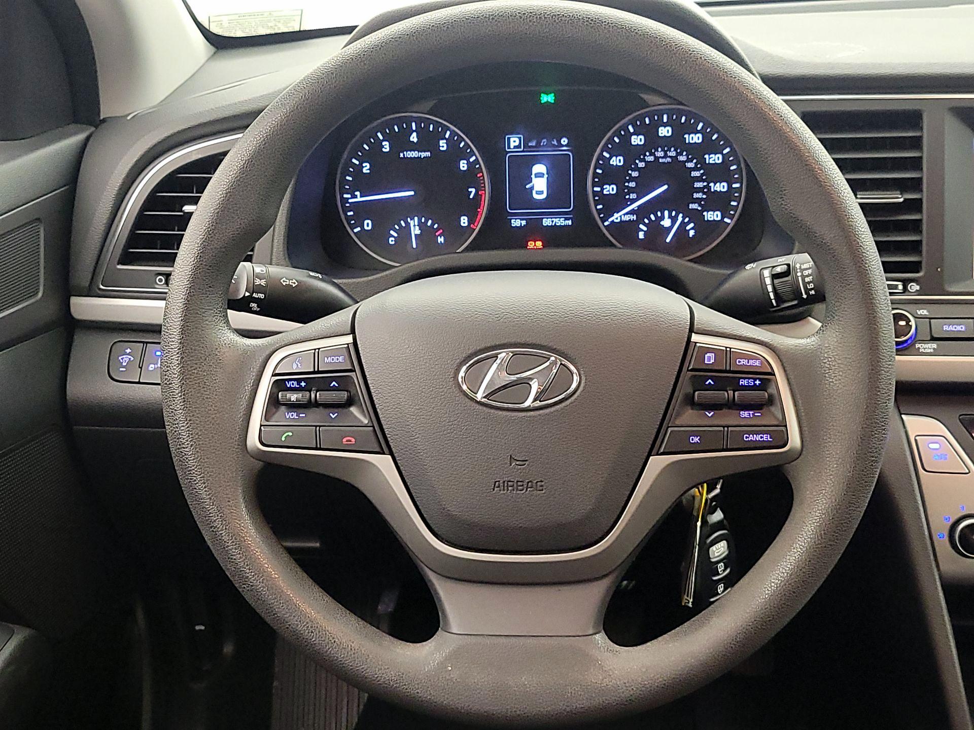 Thumbnail: 2018 Hyundai Elantra - 10