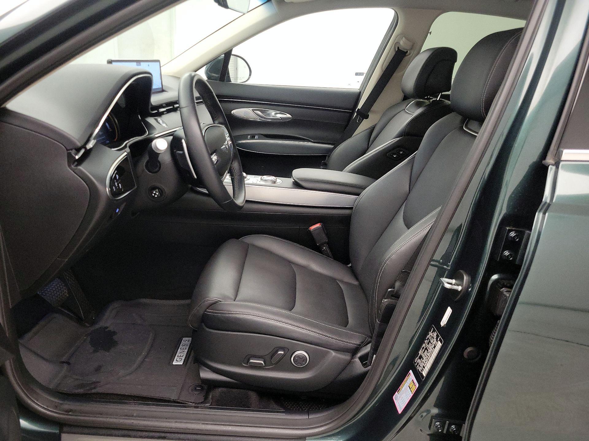 Thumbnail: 2023 Genesis GV70 - 11