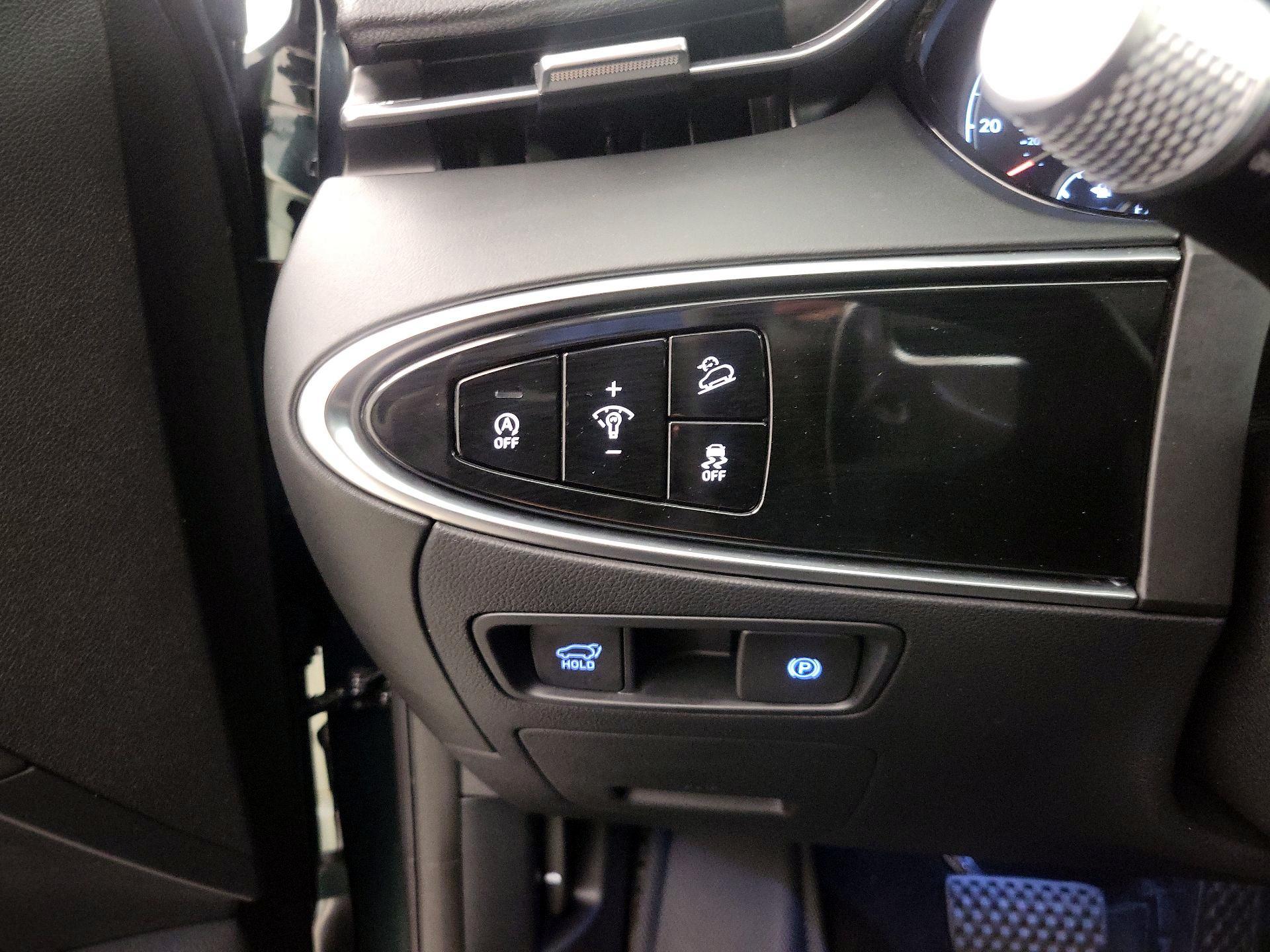 Thumbnail: 2023 Genesis GV70 - 13