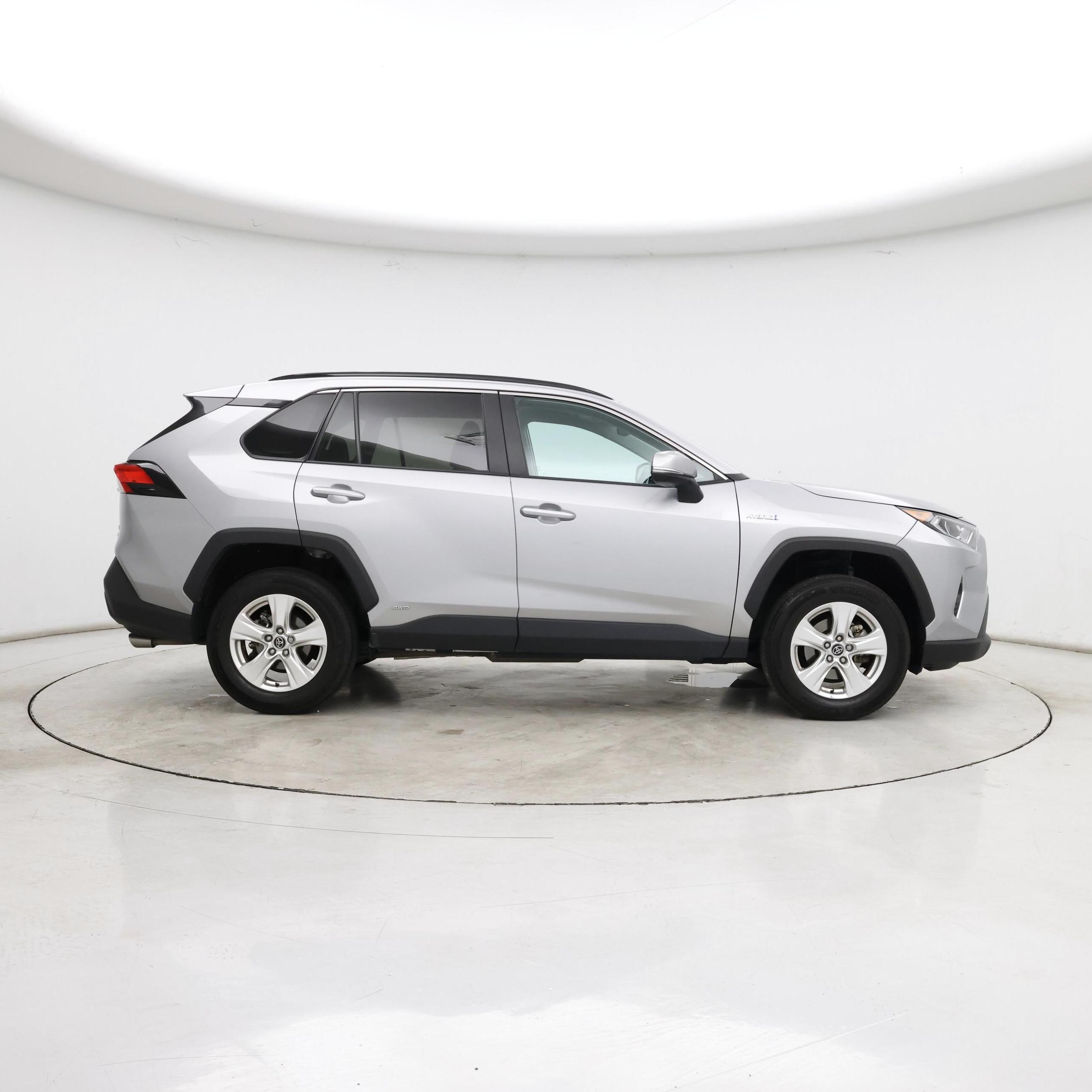 Thumbnail: 2021 Toyota RAV4 - 7