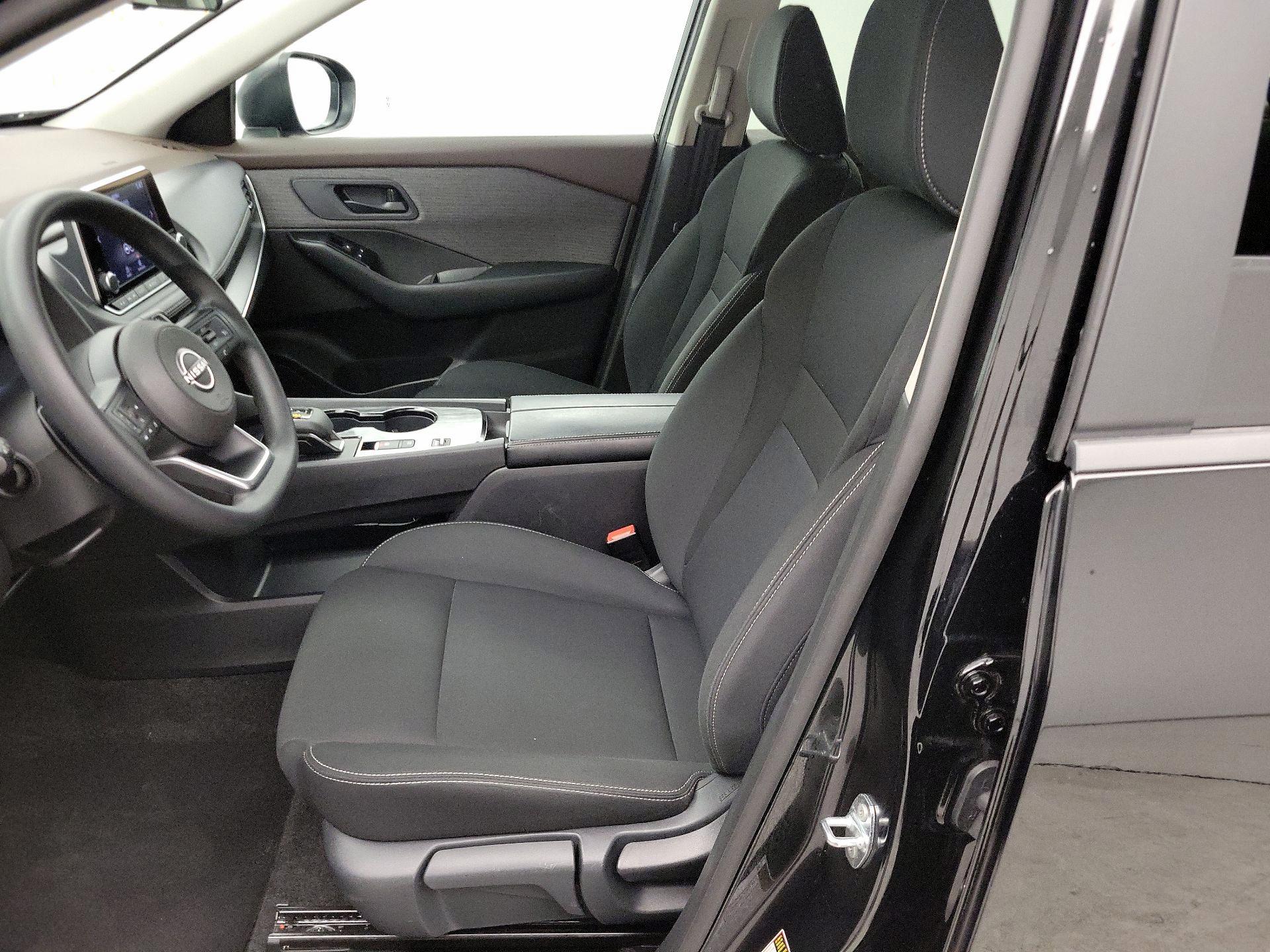 Thumbnail: 2023 Nissan Rogue - 11