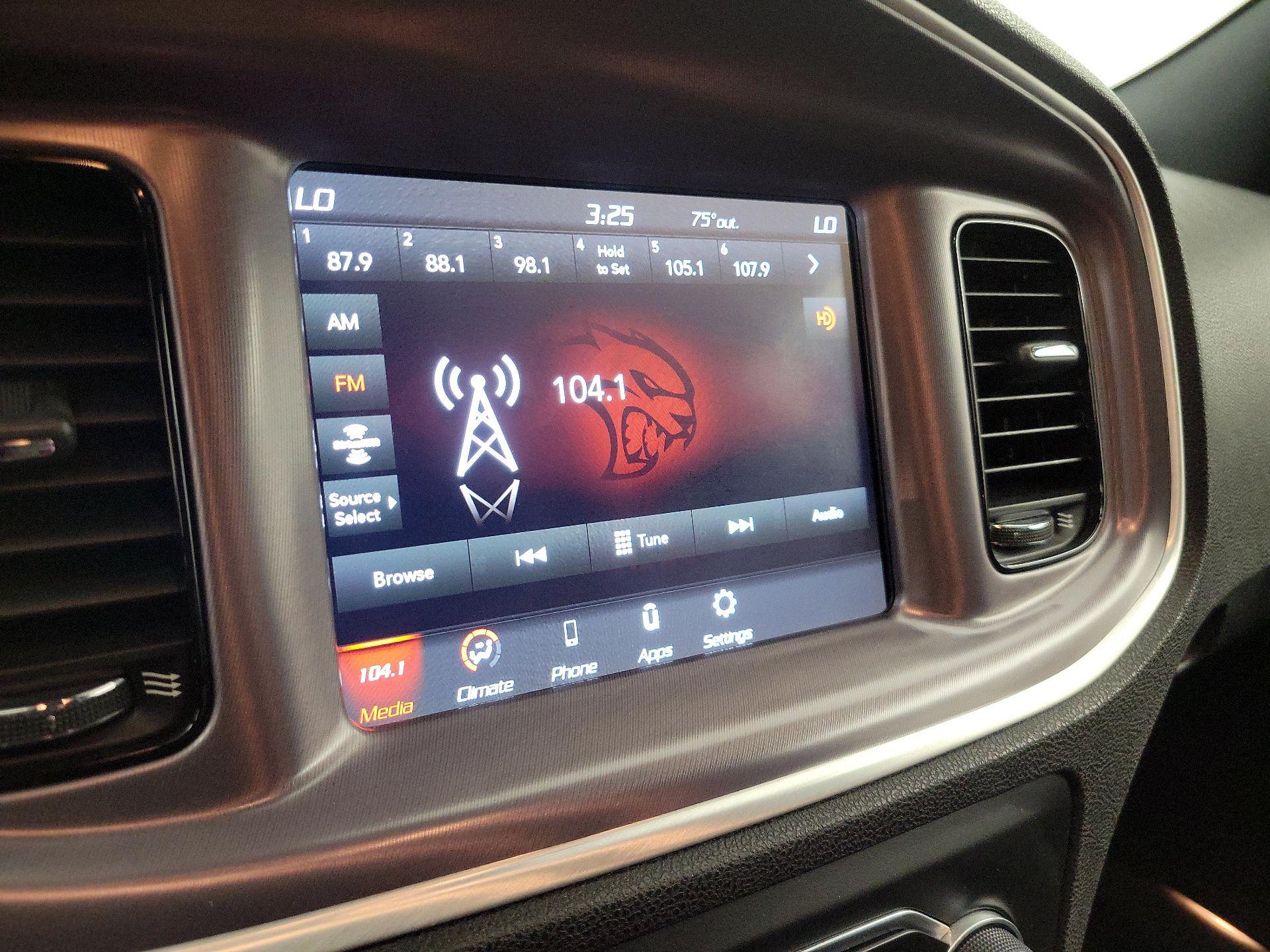 Thumbnail: 2020 Dodge Charger - 15