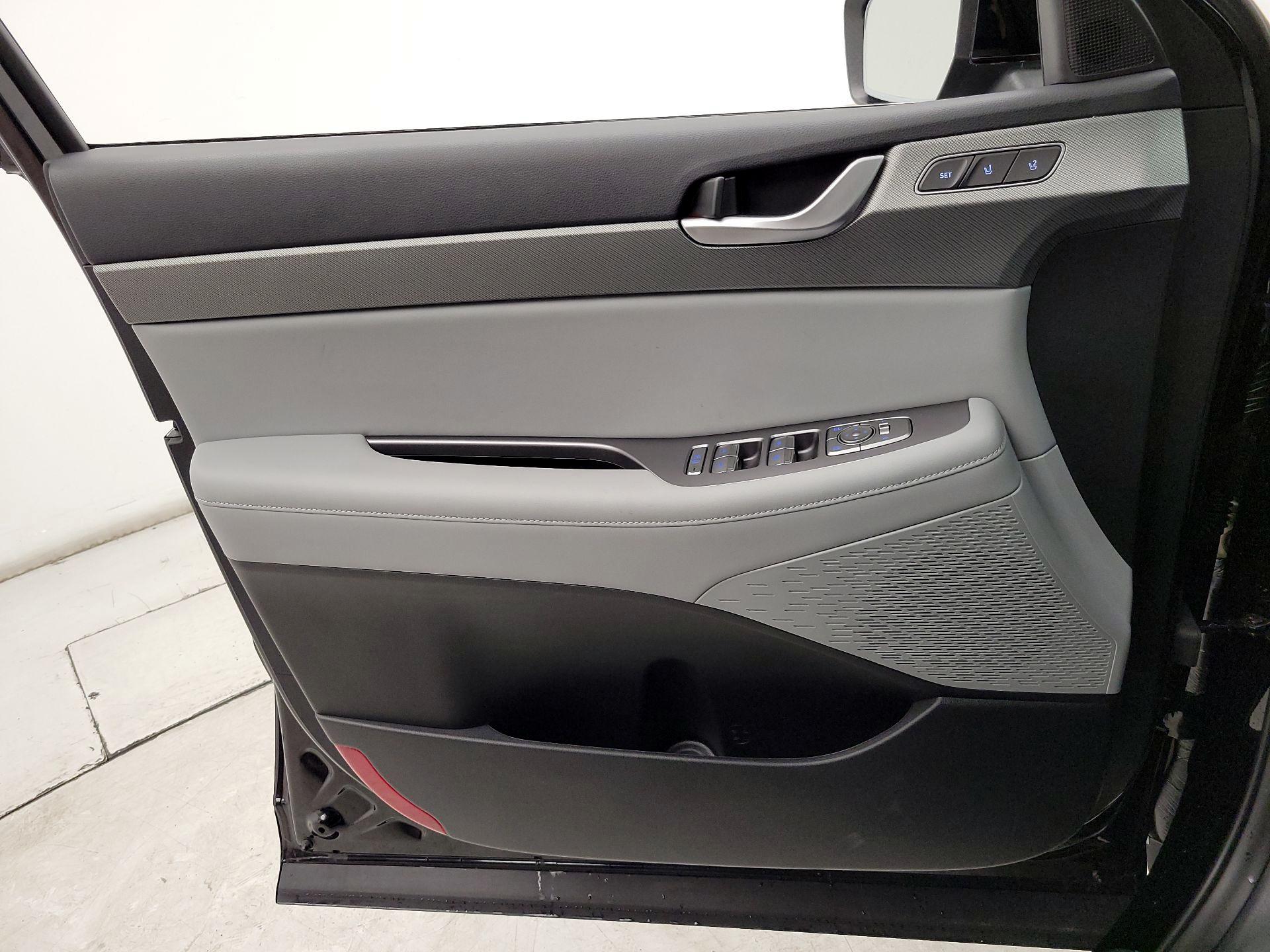 Thumbnail: 2025 Hyundai Palisade - 12