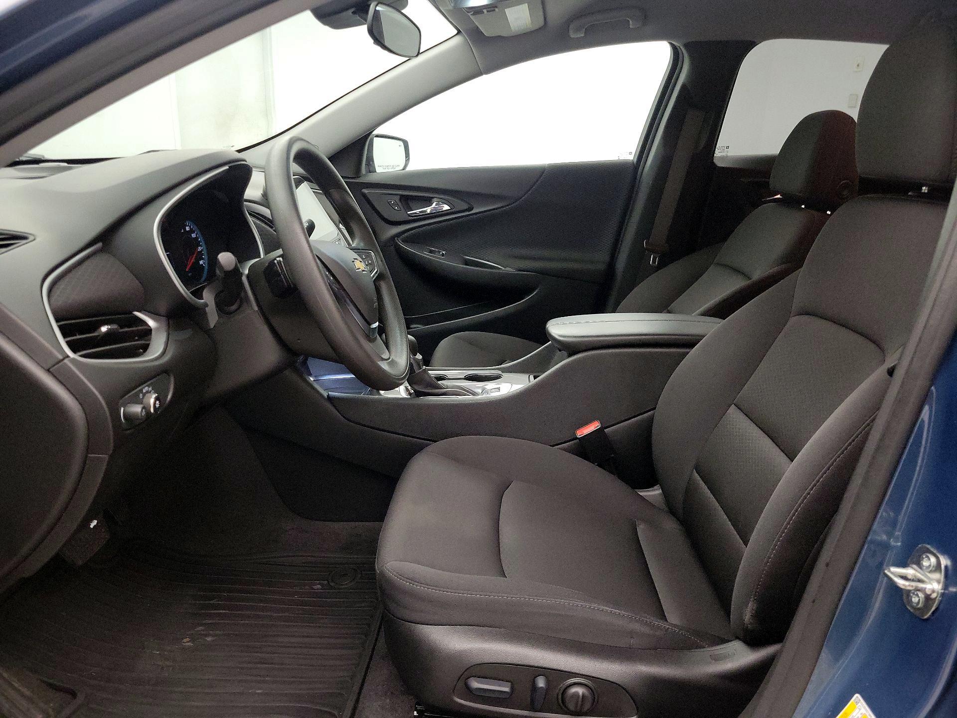 Thumbnail: 2024 Chevrolet Malibu - 11