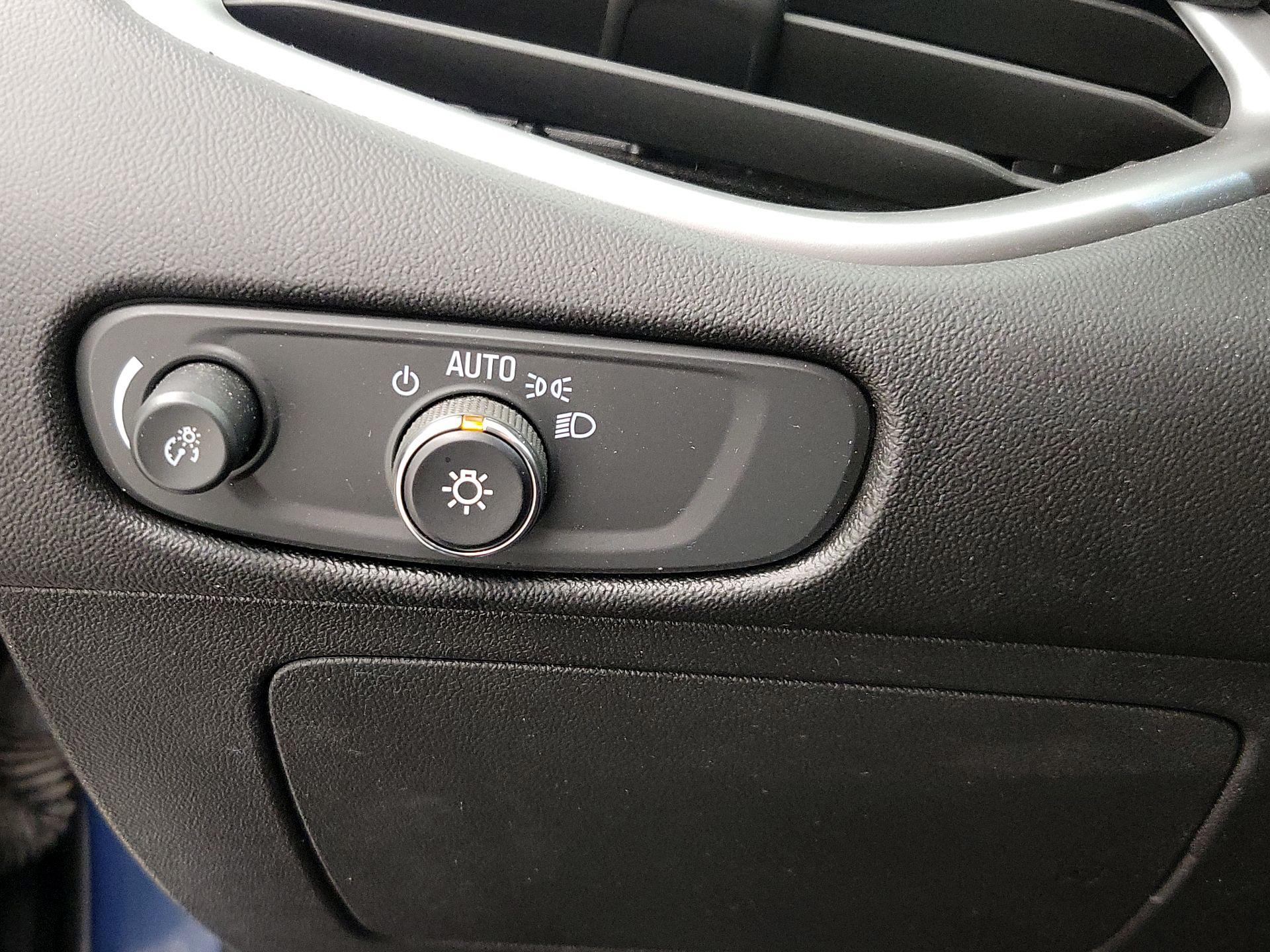 Thumbnail: 2024 Chevrolet Malibu - 13