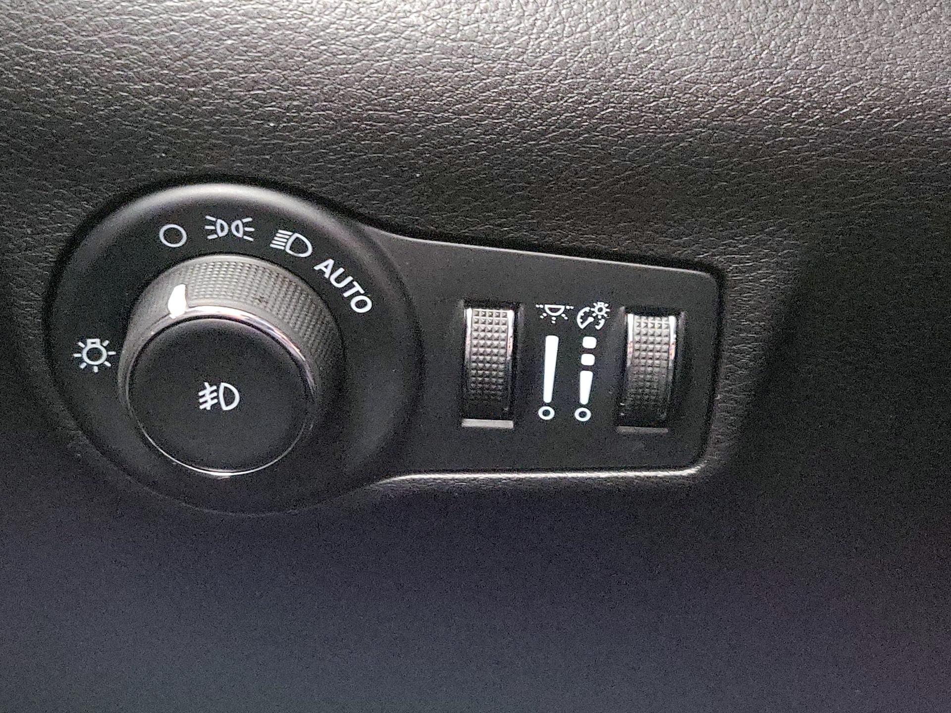 Thumbnail: 2022 Jeep Compass - 13