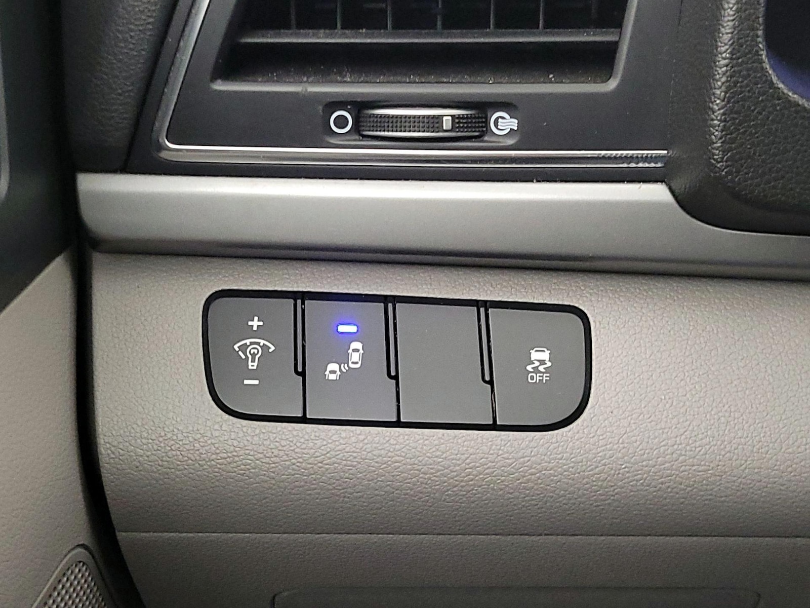 2018 Hyundai Elantra SEL - Photo 14