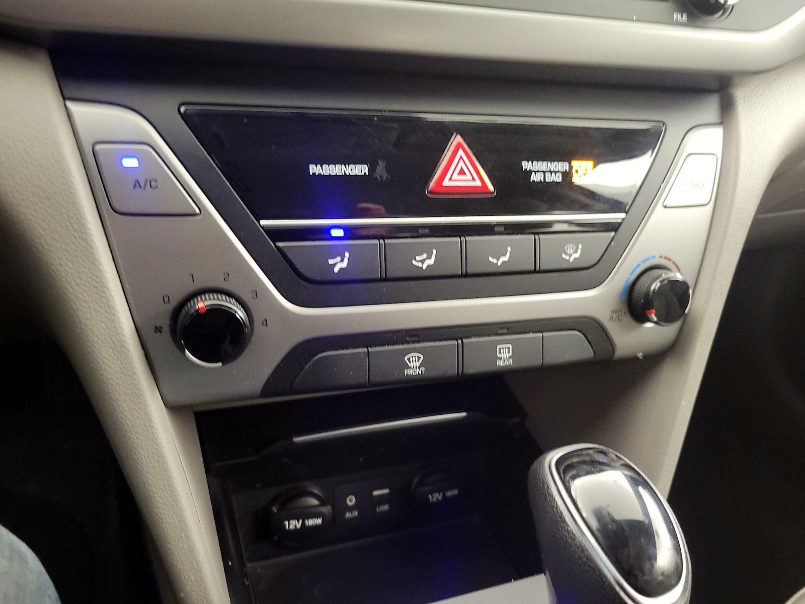 2018 Hyundai Elantra SEL - Photo 17