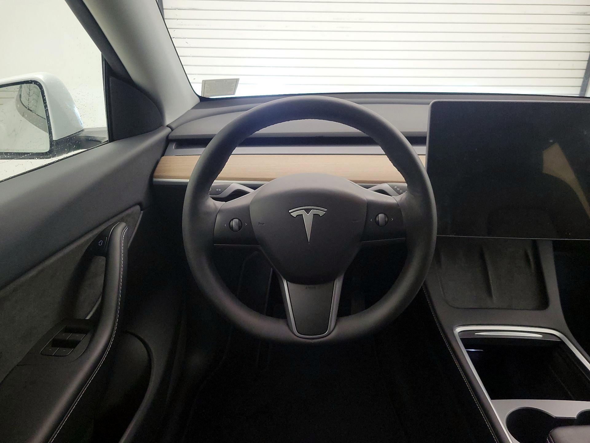 Thumbnail: 2021 Tesla Model Y - 10