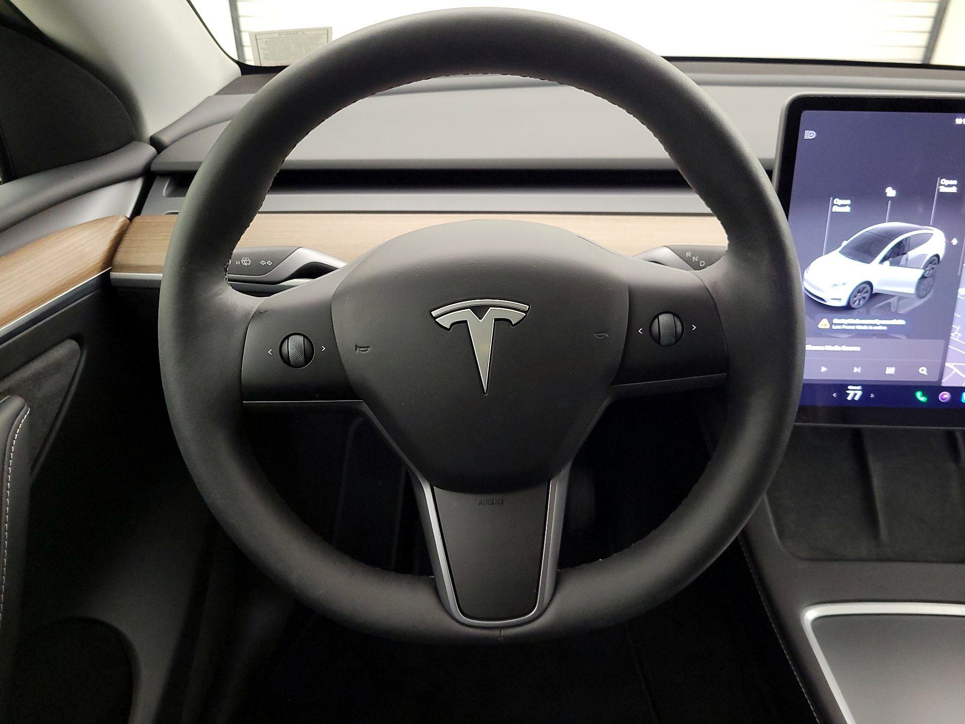 Thumbnail: 2024 Tesla Model Y - 10