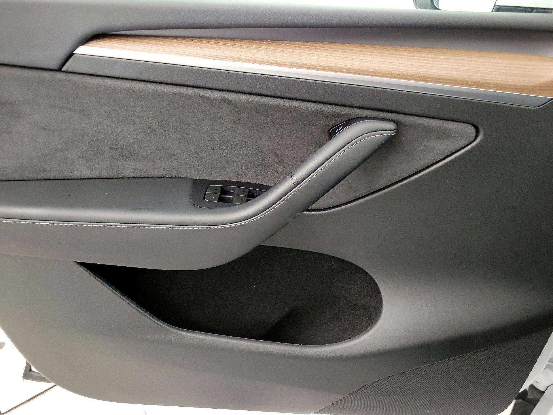 Thumbnail: 2024 Tesla Model Y - 12