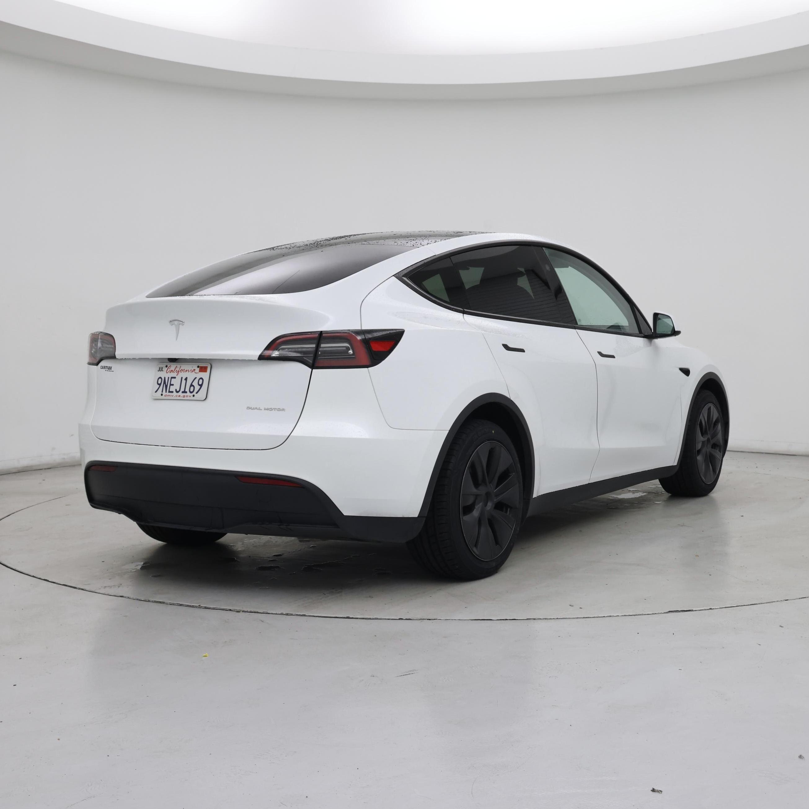 Thumbnail: 2024 Tesla Model Y - 8