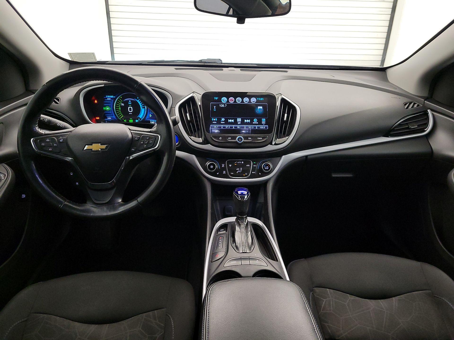 Thumbnail: 2017 Chevrolet Volt - 9